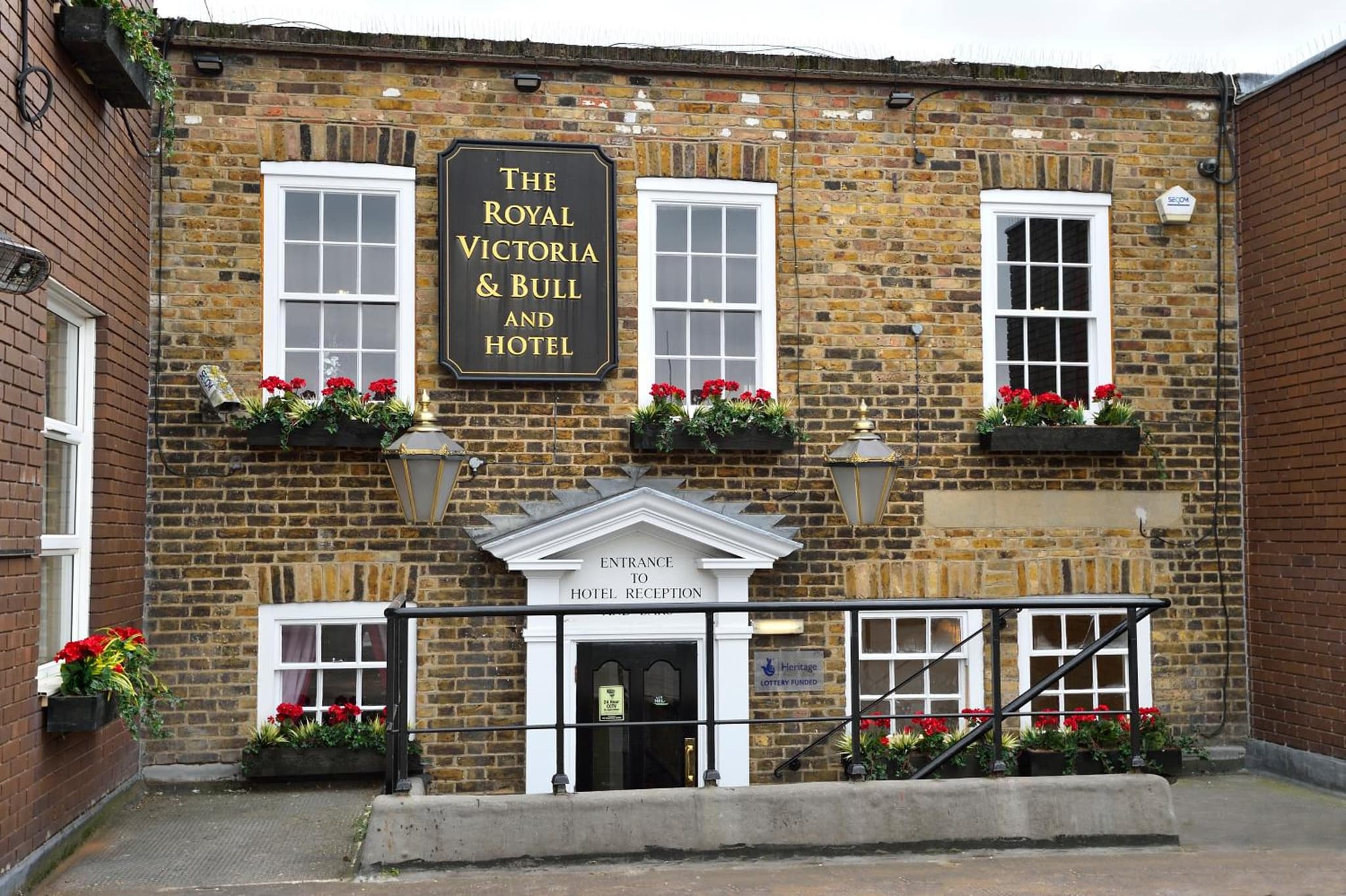 The Royal Victoria and Bull Hotel