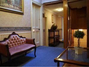 Wards Hotel photo 4