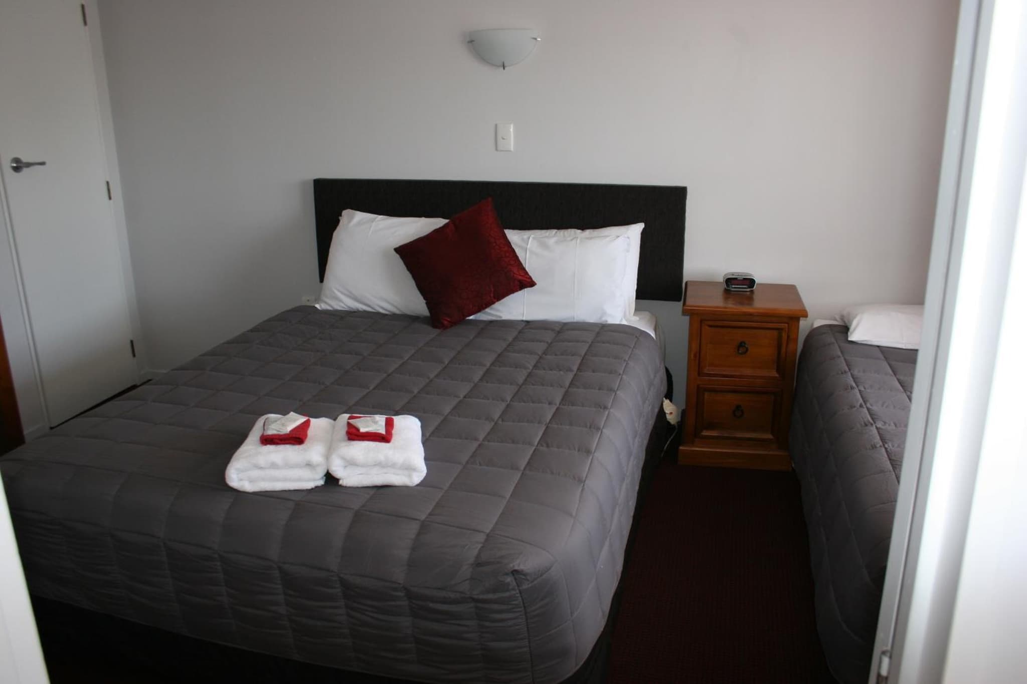 Burgundy Rose Motel photo 8