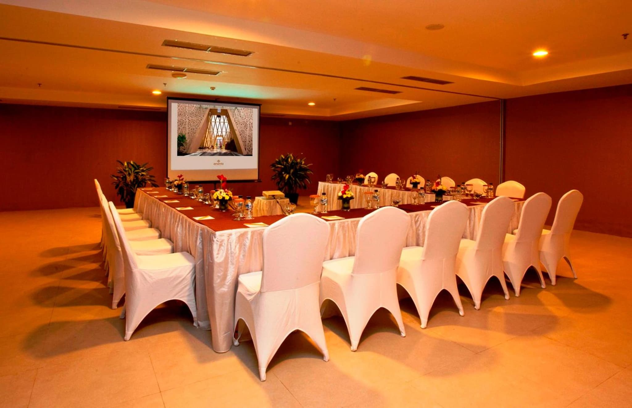 Ananta Legian Hotel photo 2