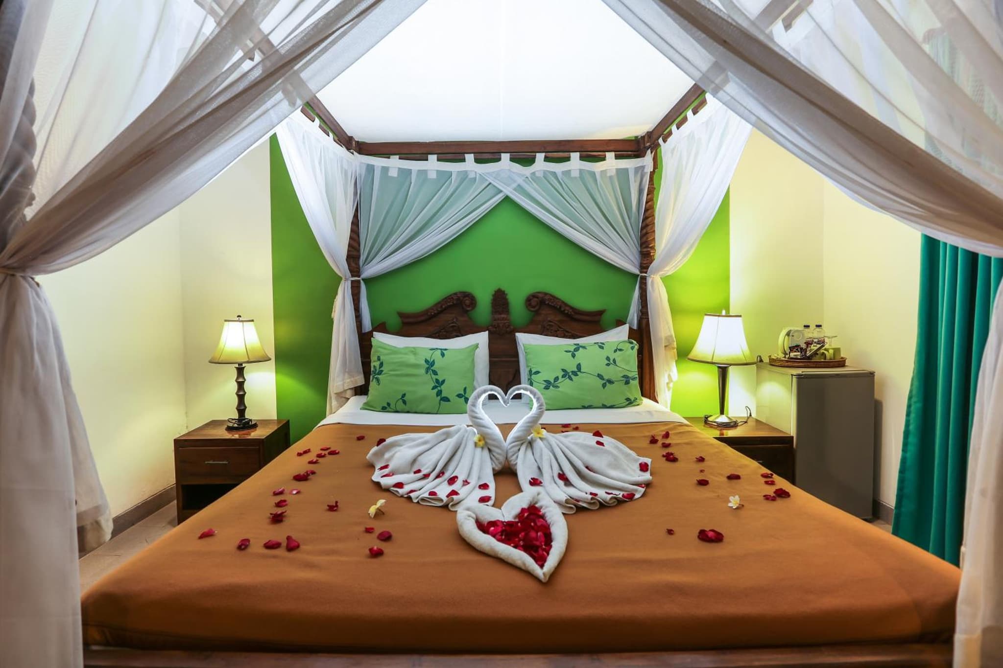 Aquarius Beach Hotel photo 2