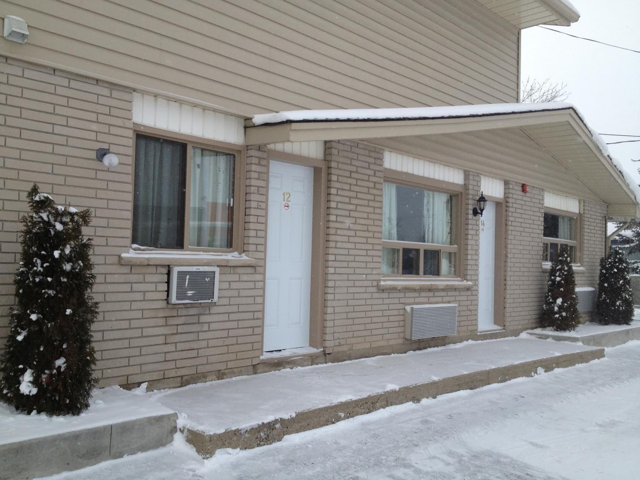 Milestone Motel photo 9