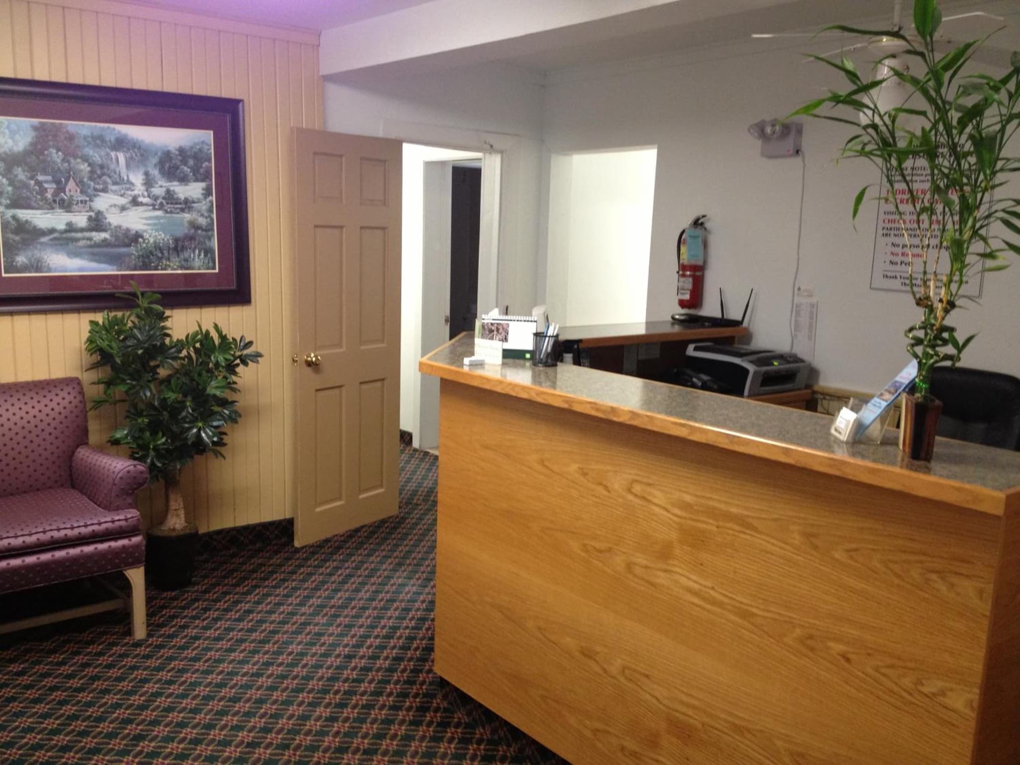 Milestone Motel photo 5