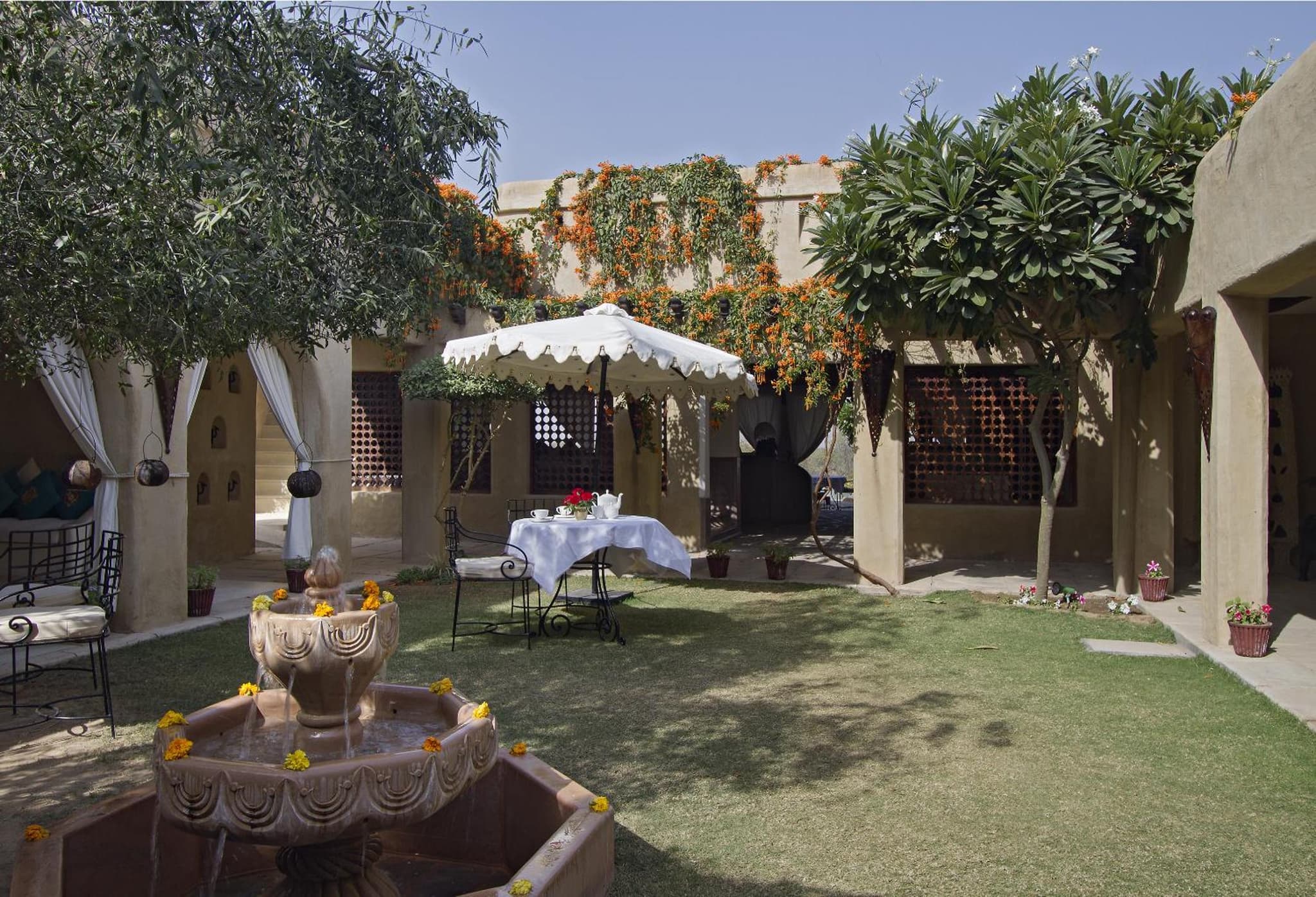 Mihir Garh photo 5