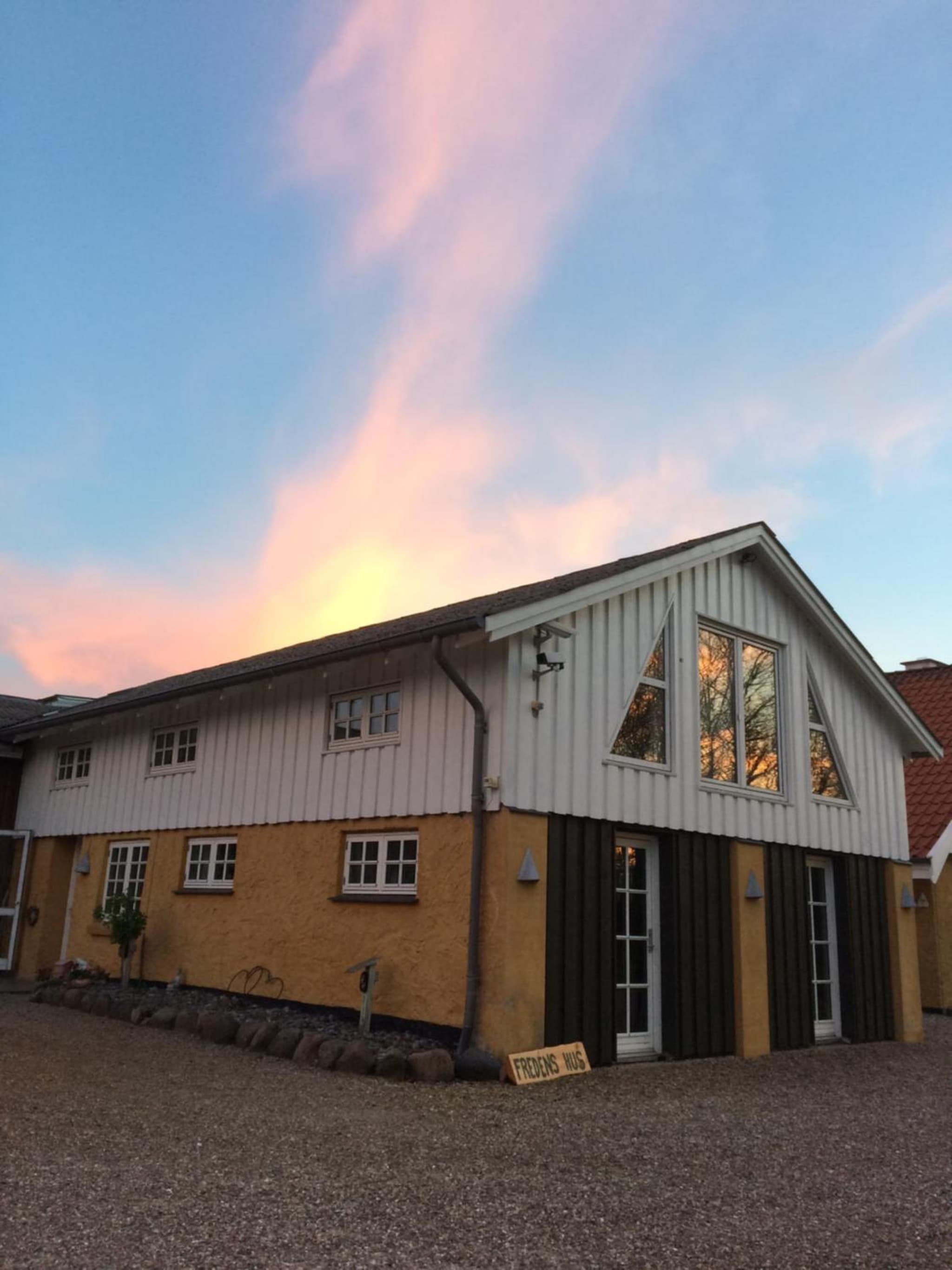 Rainbows End B&B