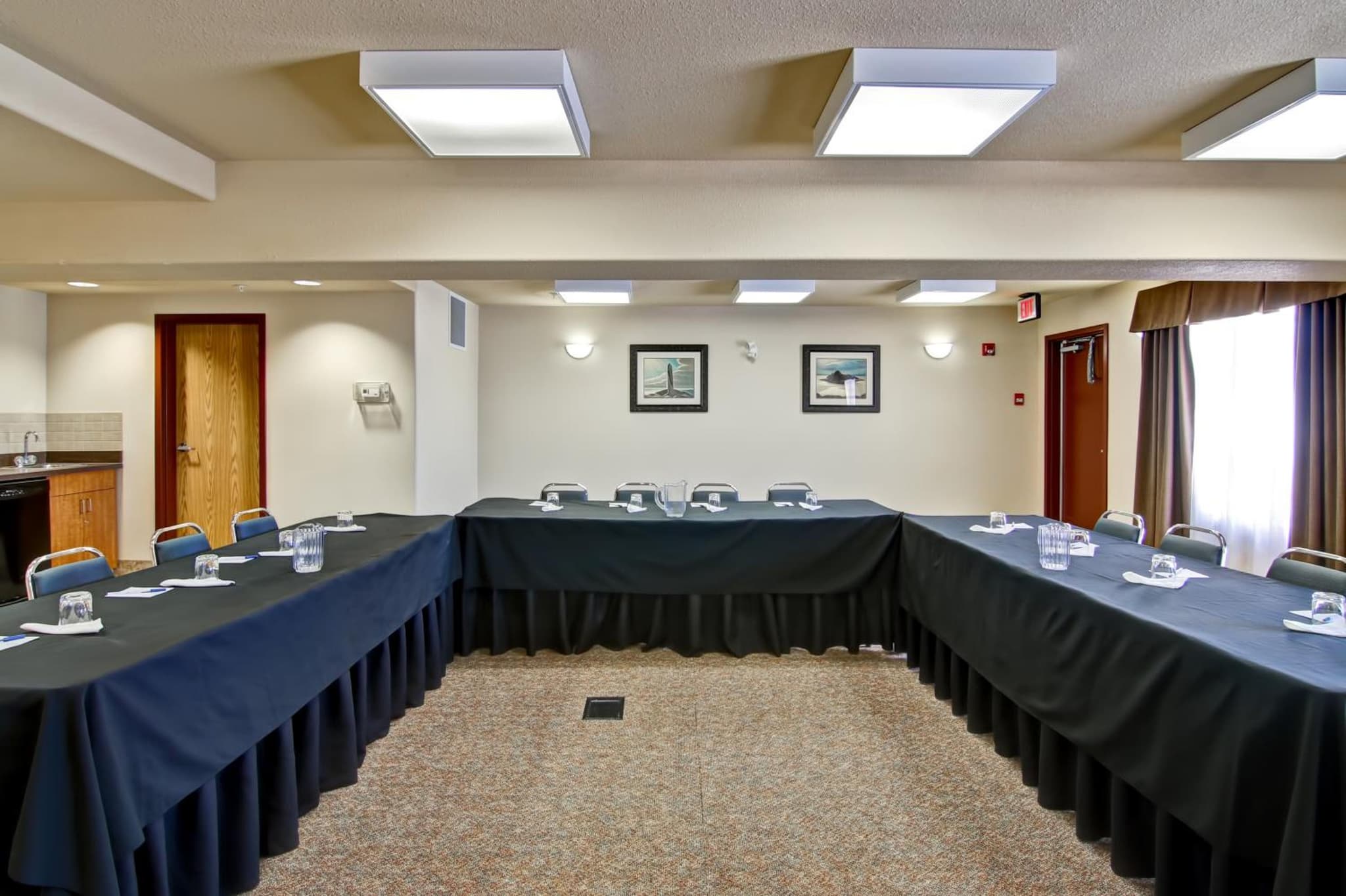 Canalta Hotel Provost photo 8