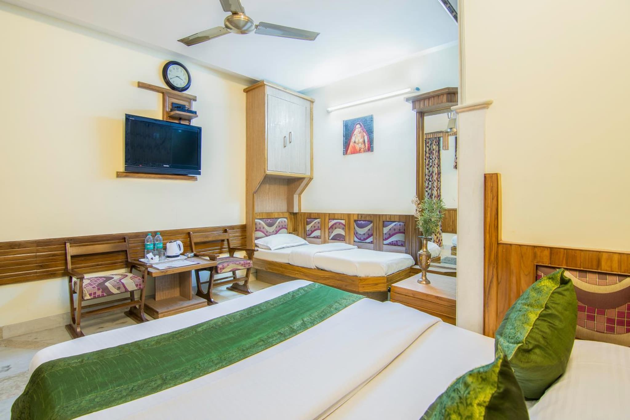 Natraj Yes Please -New Delhi photo 9