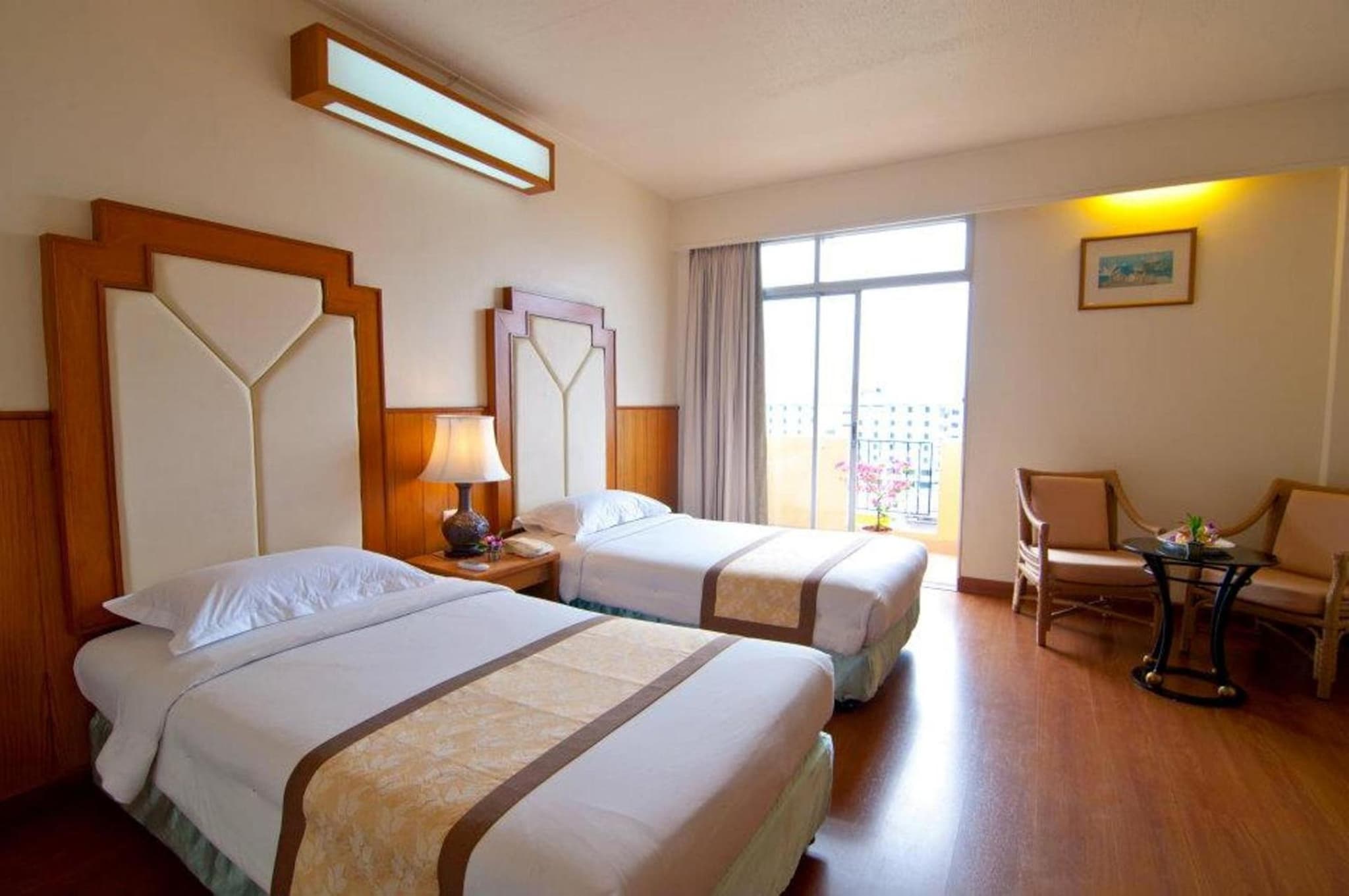 Golden Beach Hotel Pattaya photo 2