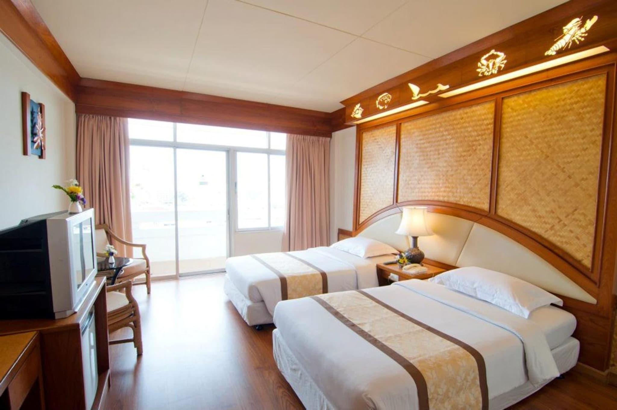 Golden Beach Hotel Pattaya photo 7