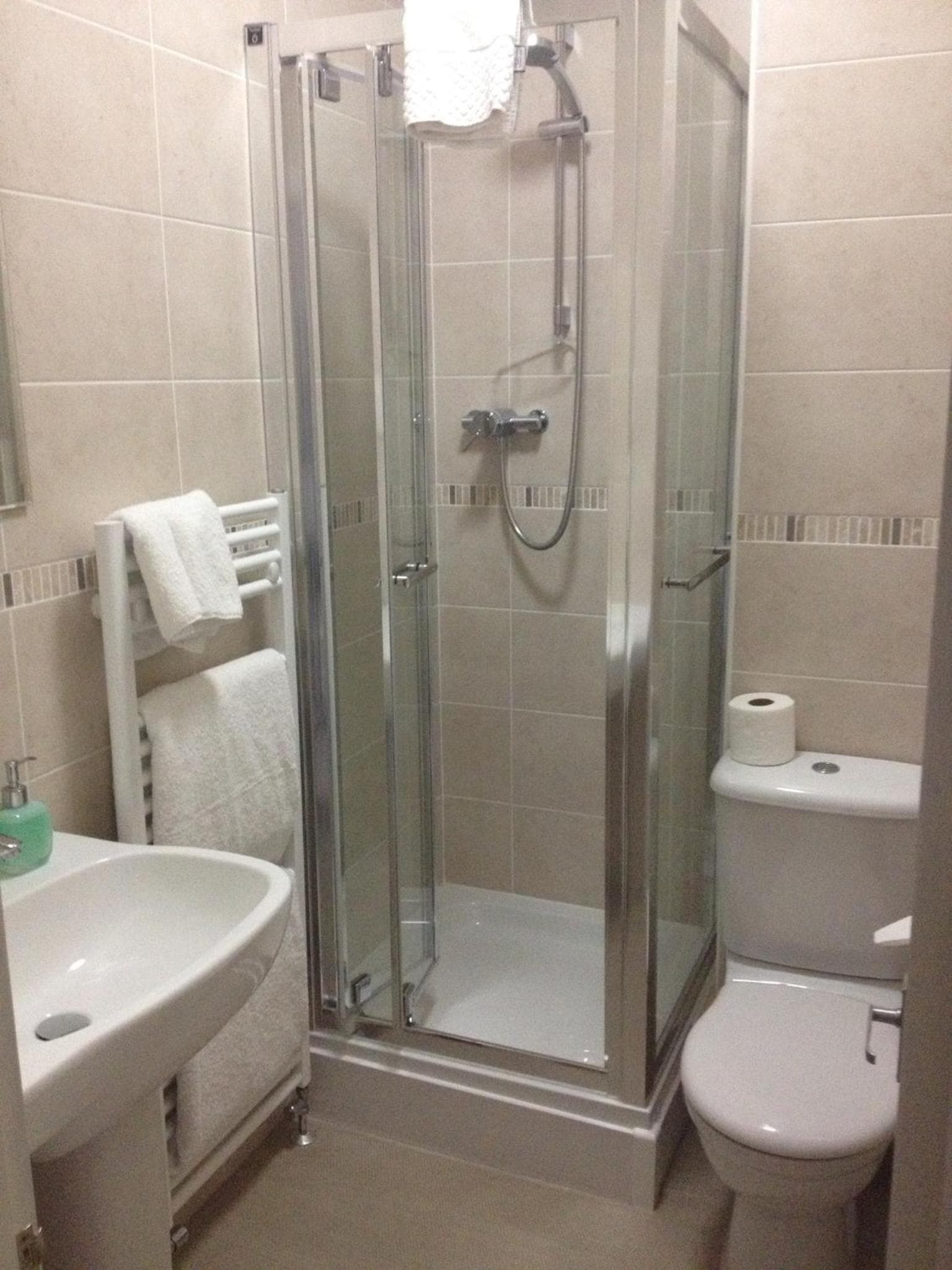 2 Crescent Gardens Guest House photo 2