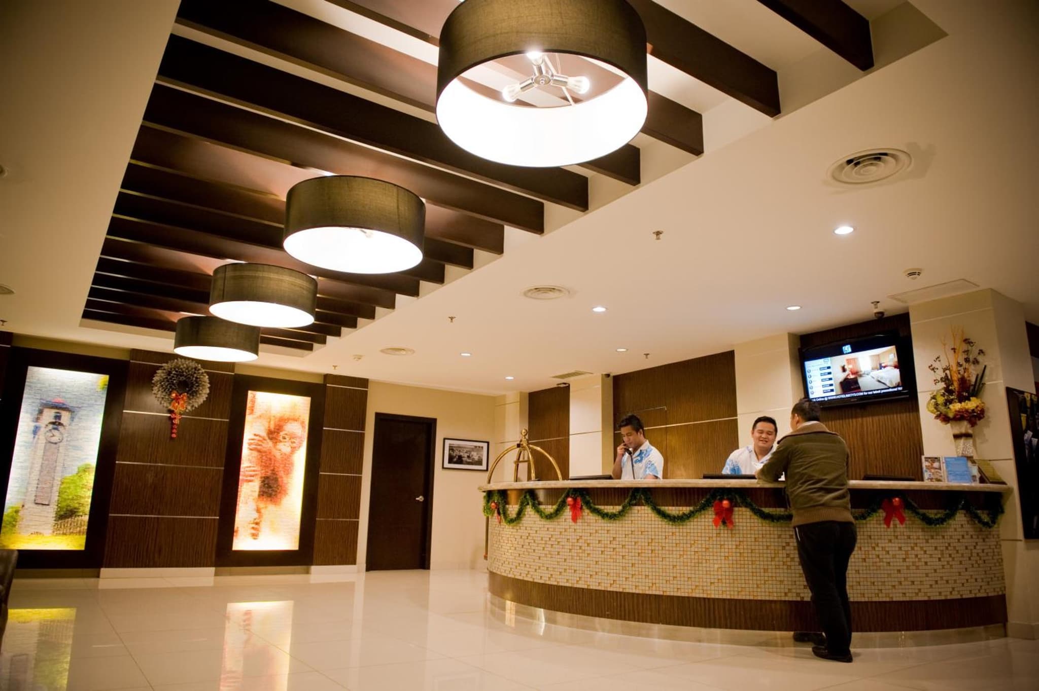 Hotel Sixty3 photo 2