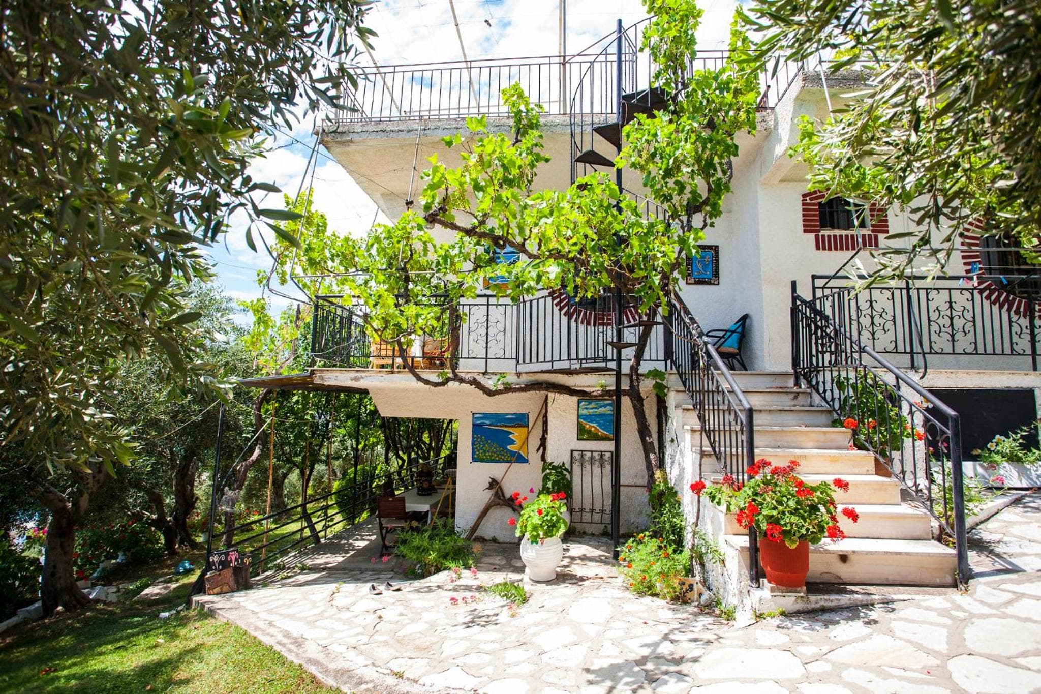 Nakou House photo 8