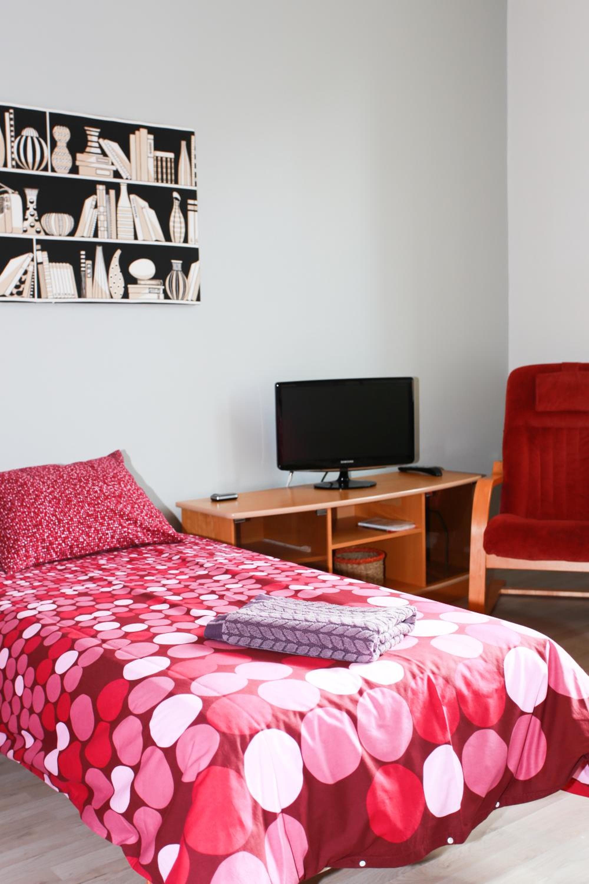 Cozy studio next to bus station host by B&B Tuure photo 6