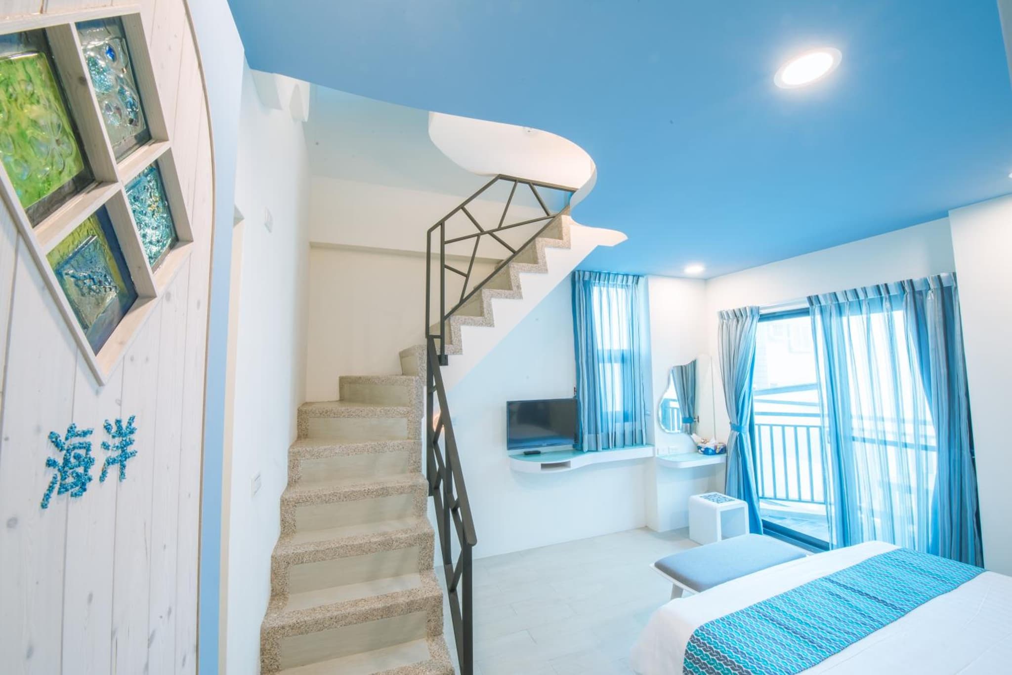Sapphire Inn photo 9