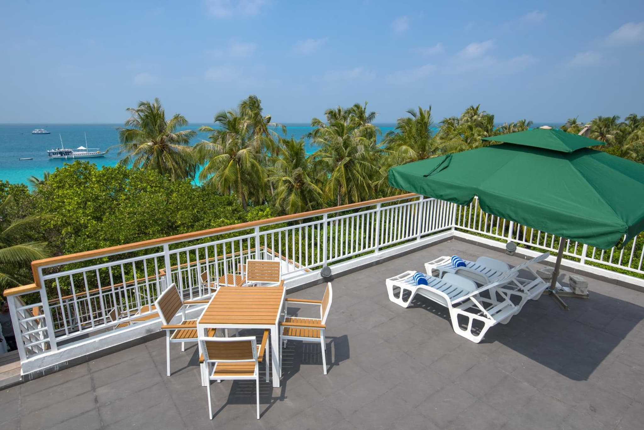 Dhiguveli Maldives photo 9