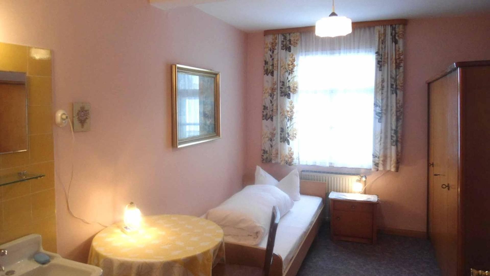 Hotel Krone photo 2