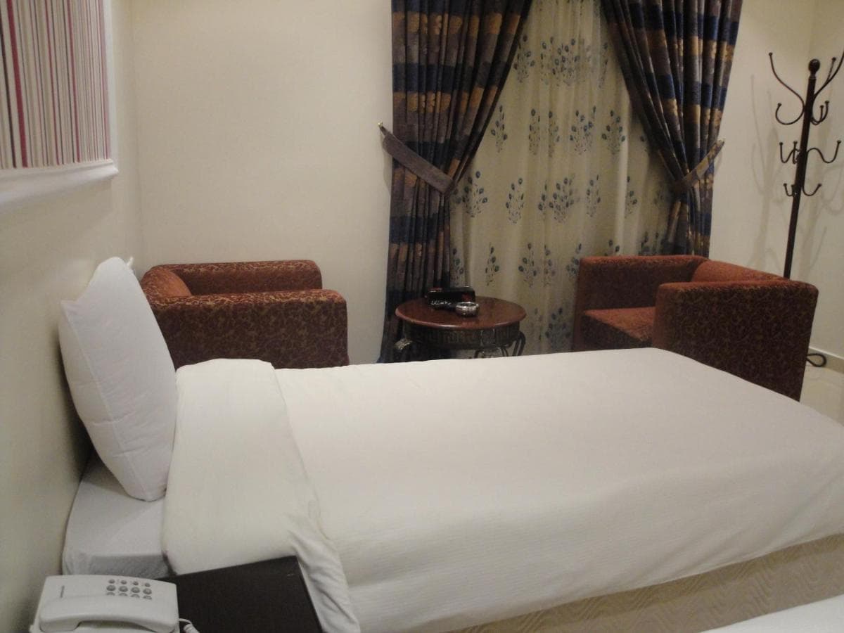Marina Royal Hotel Suites photo 7