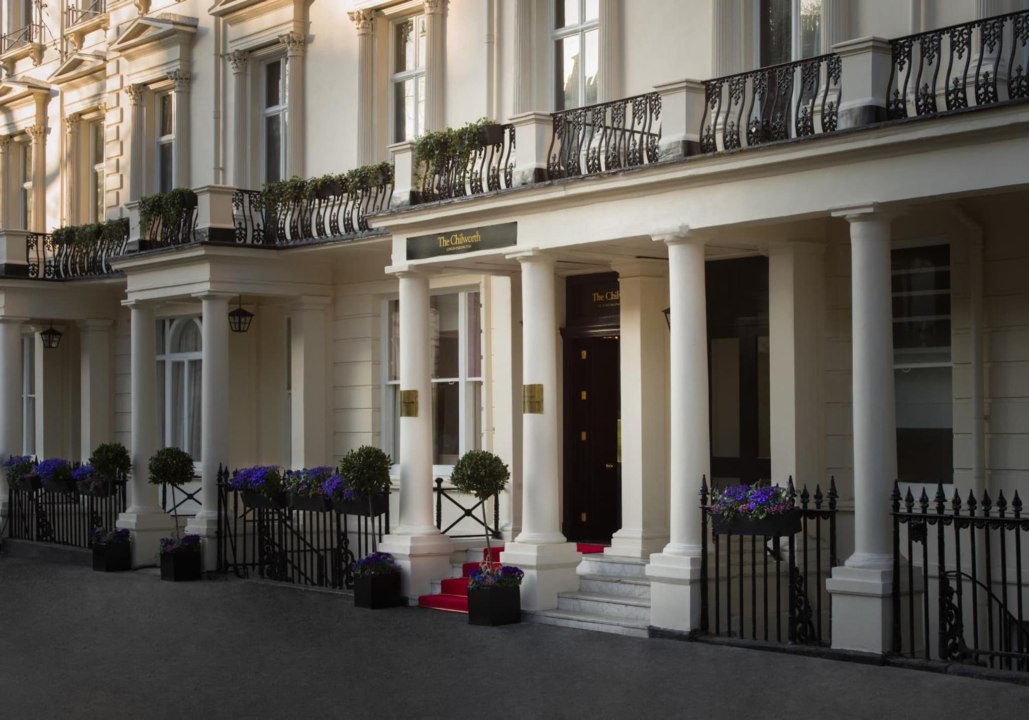 Montcalm Chilworth Townhouse