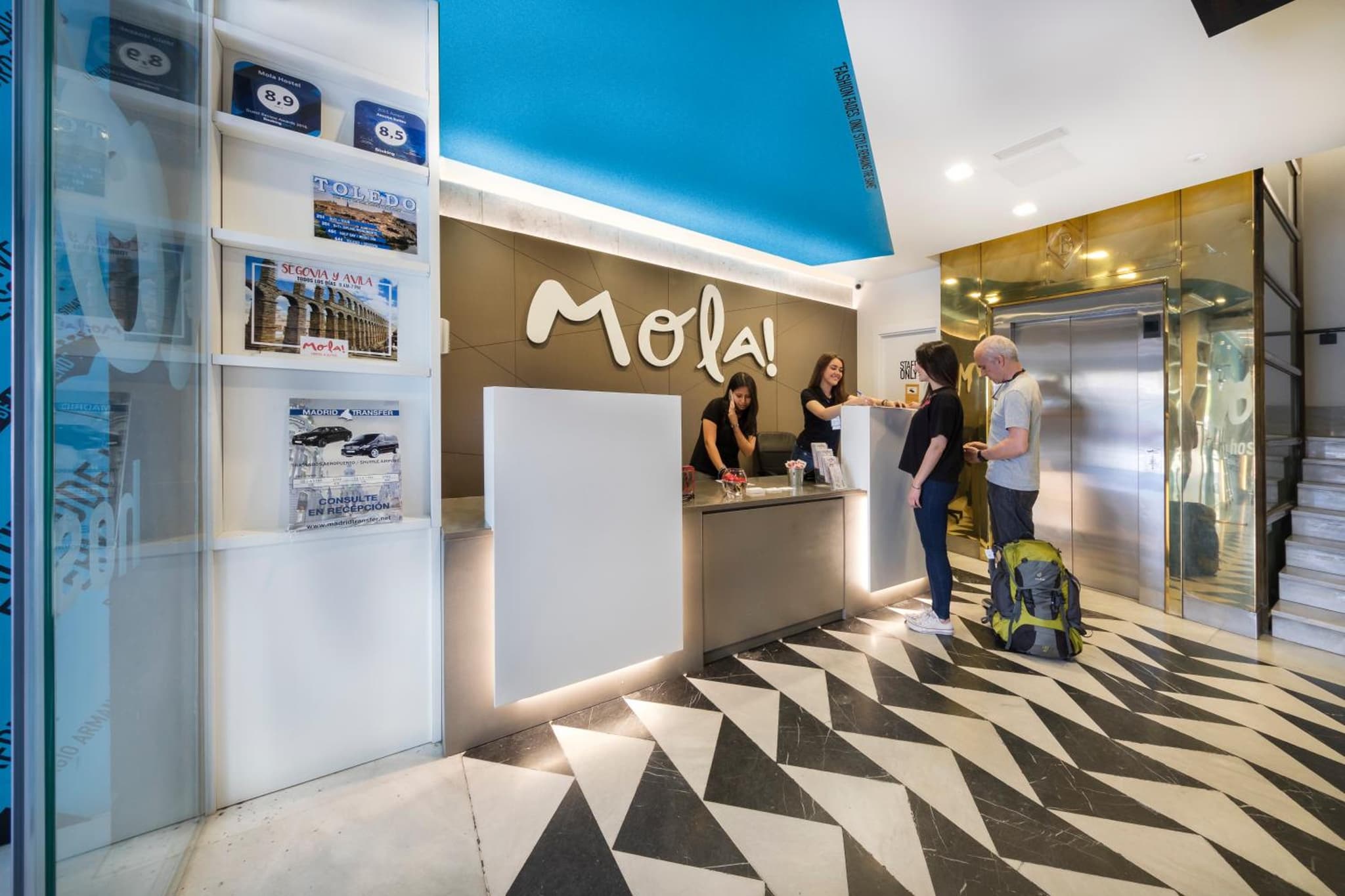 Mola Suites photo 4