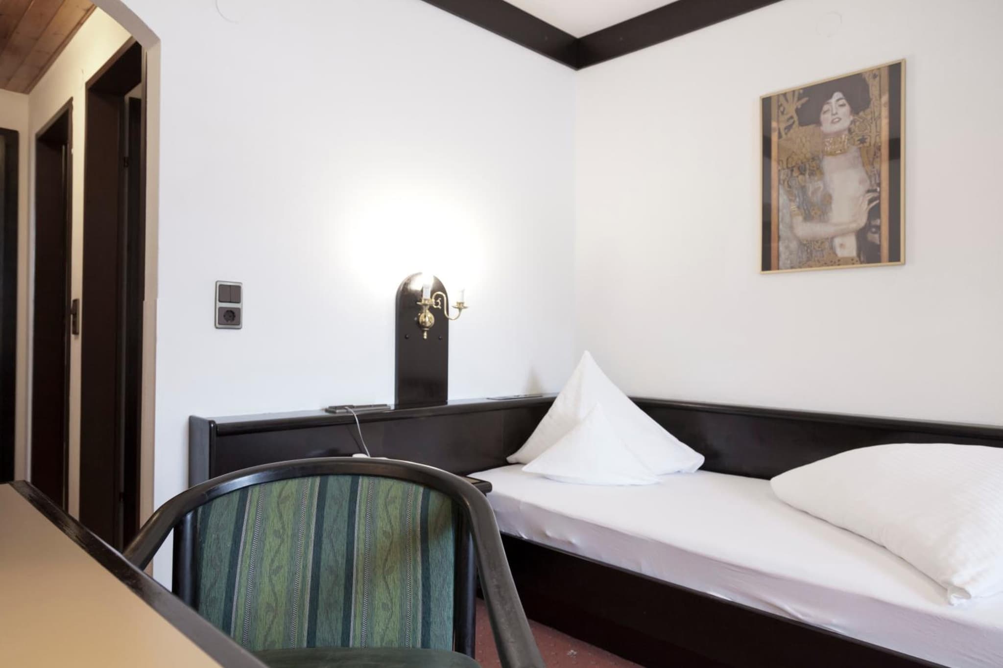 Hotel Neue Burg photo 3