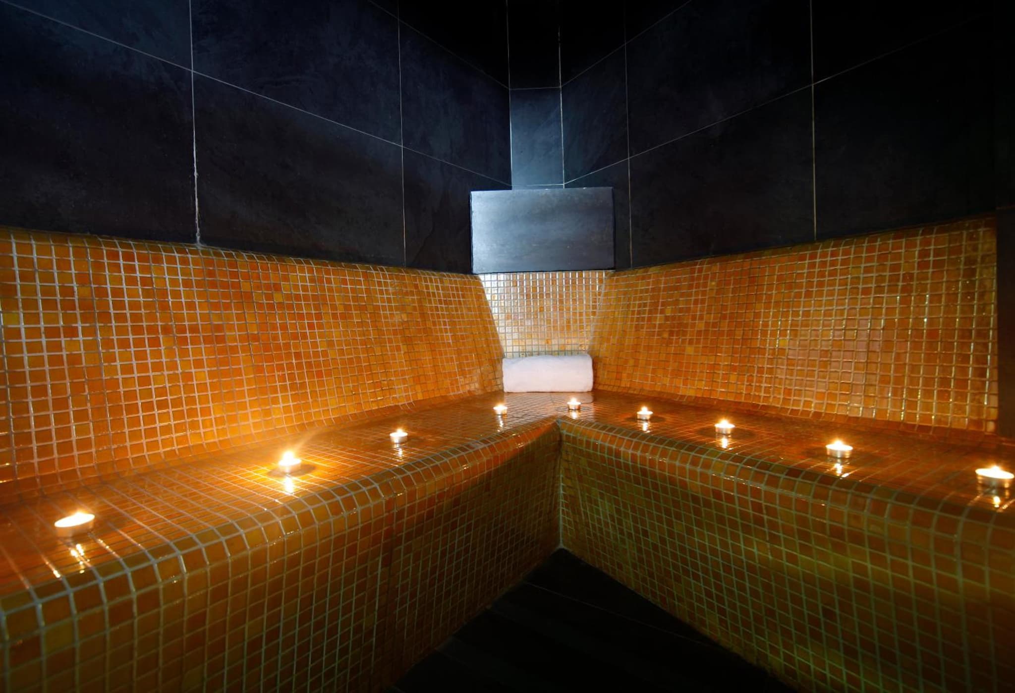 Apartahotel & Spa Jacetania photo 3