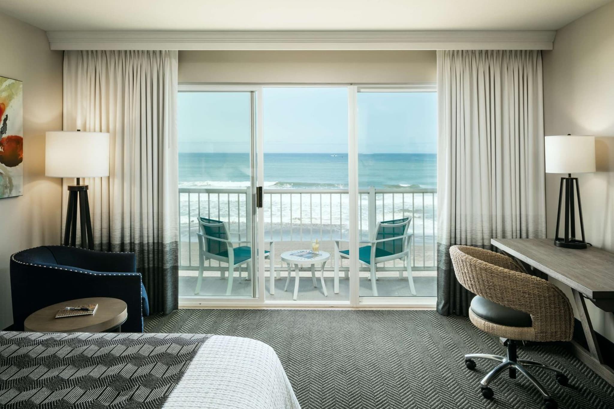 Beachfront Inn photo 9