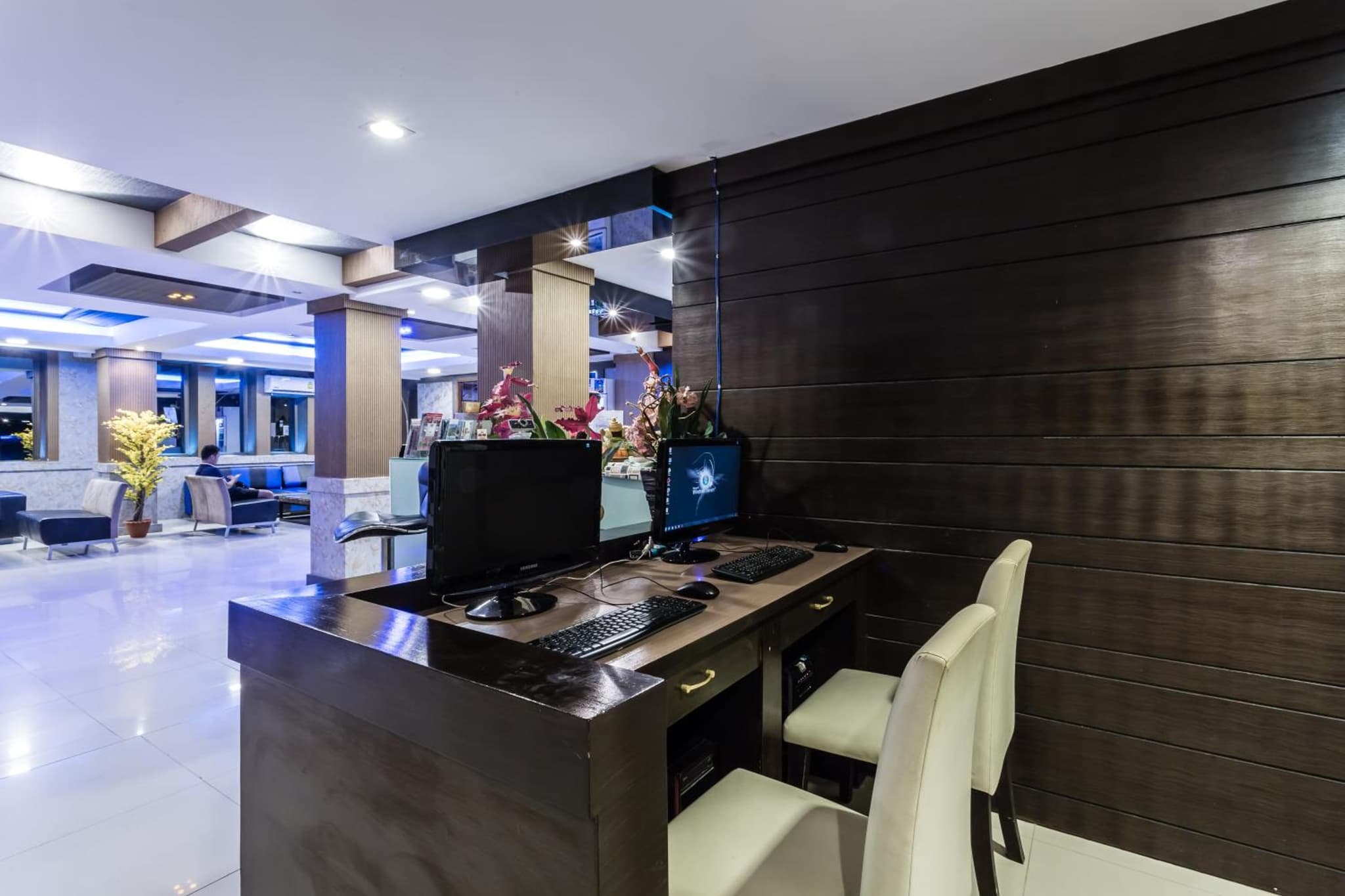 7Q Patong Beach Hotel photo 7