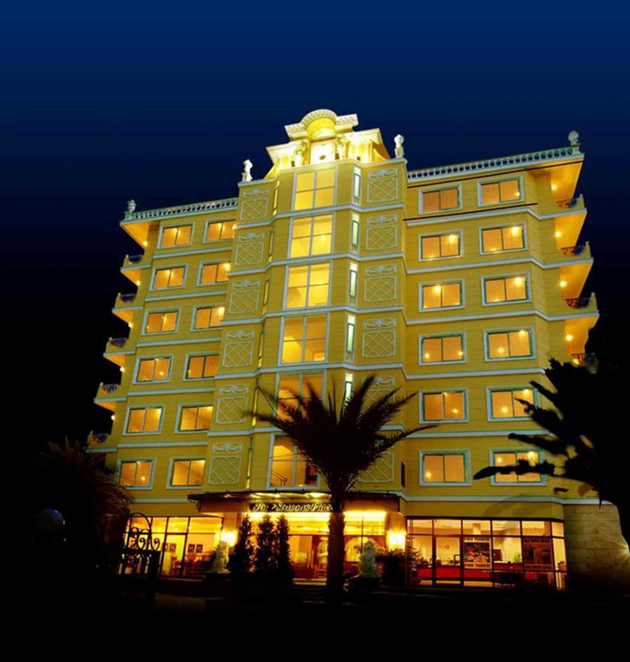 Four Seasons Place Pattaya