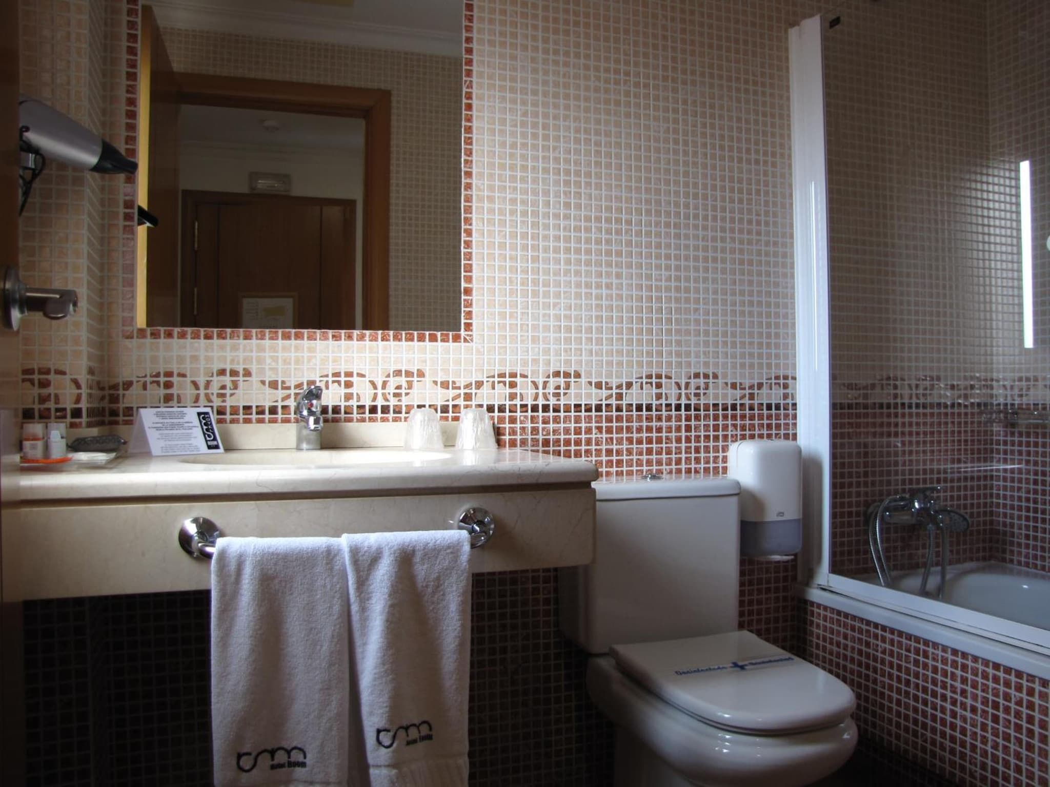 Hotel Room photo 7