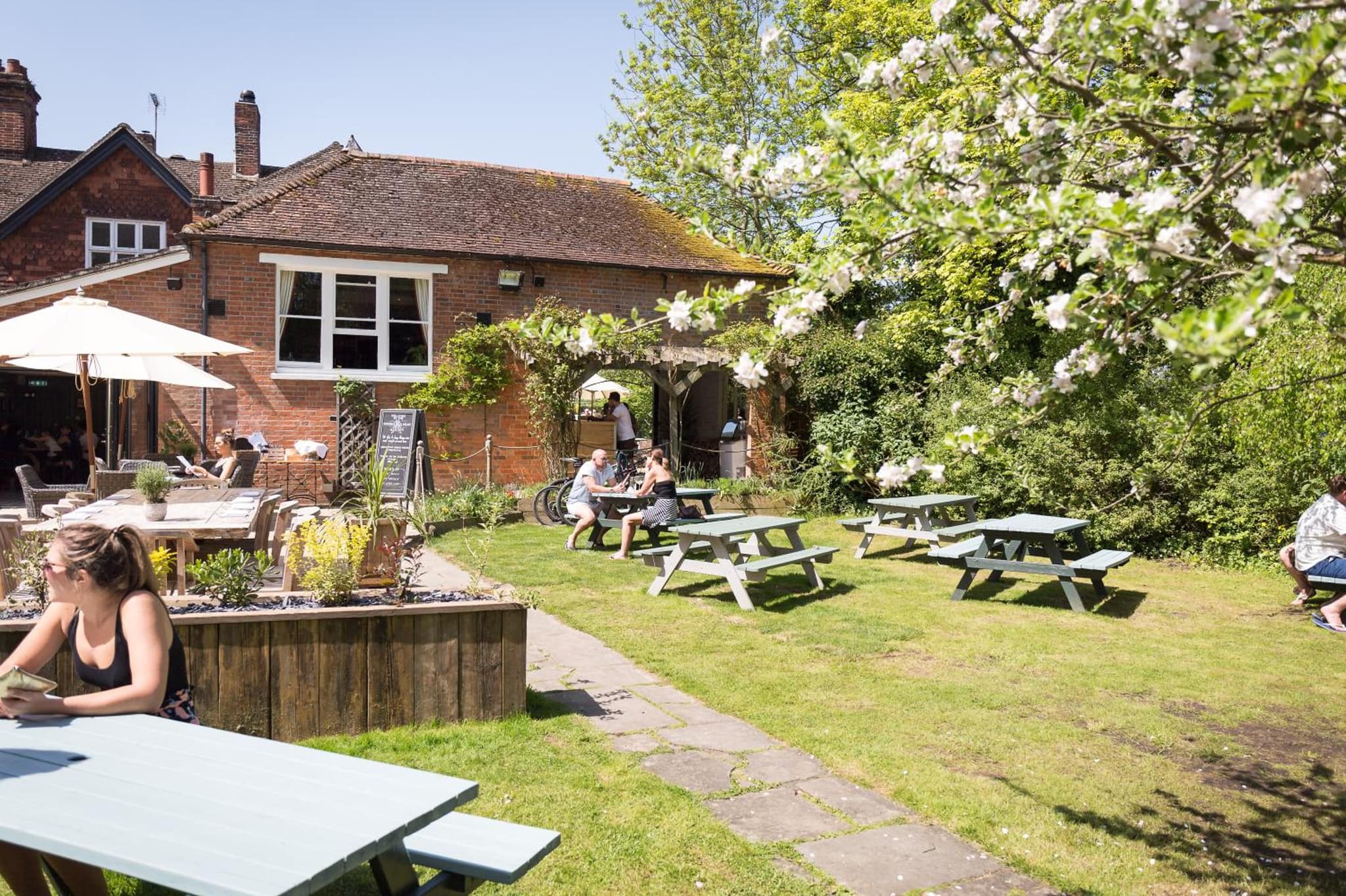 The Dundas Arms photo 9