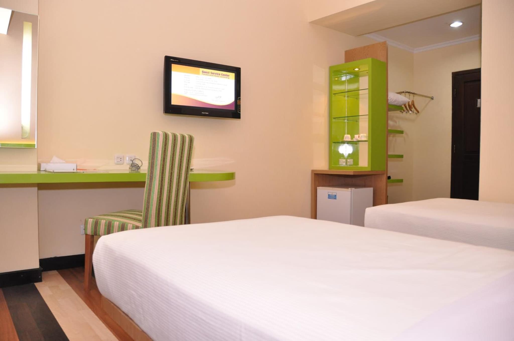 hotel room
