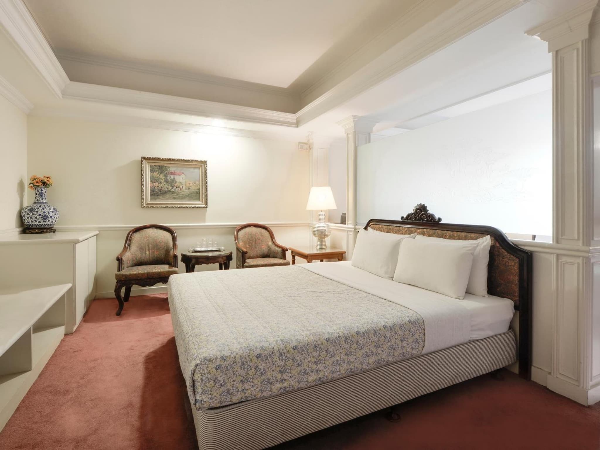 Forbes Hotel photo 8