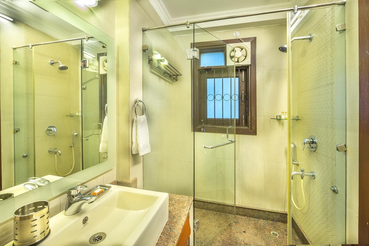 Tree of Life Bed & Breakfast photo 8