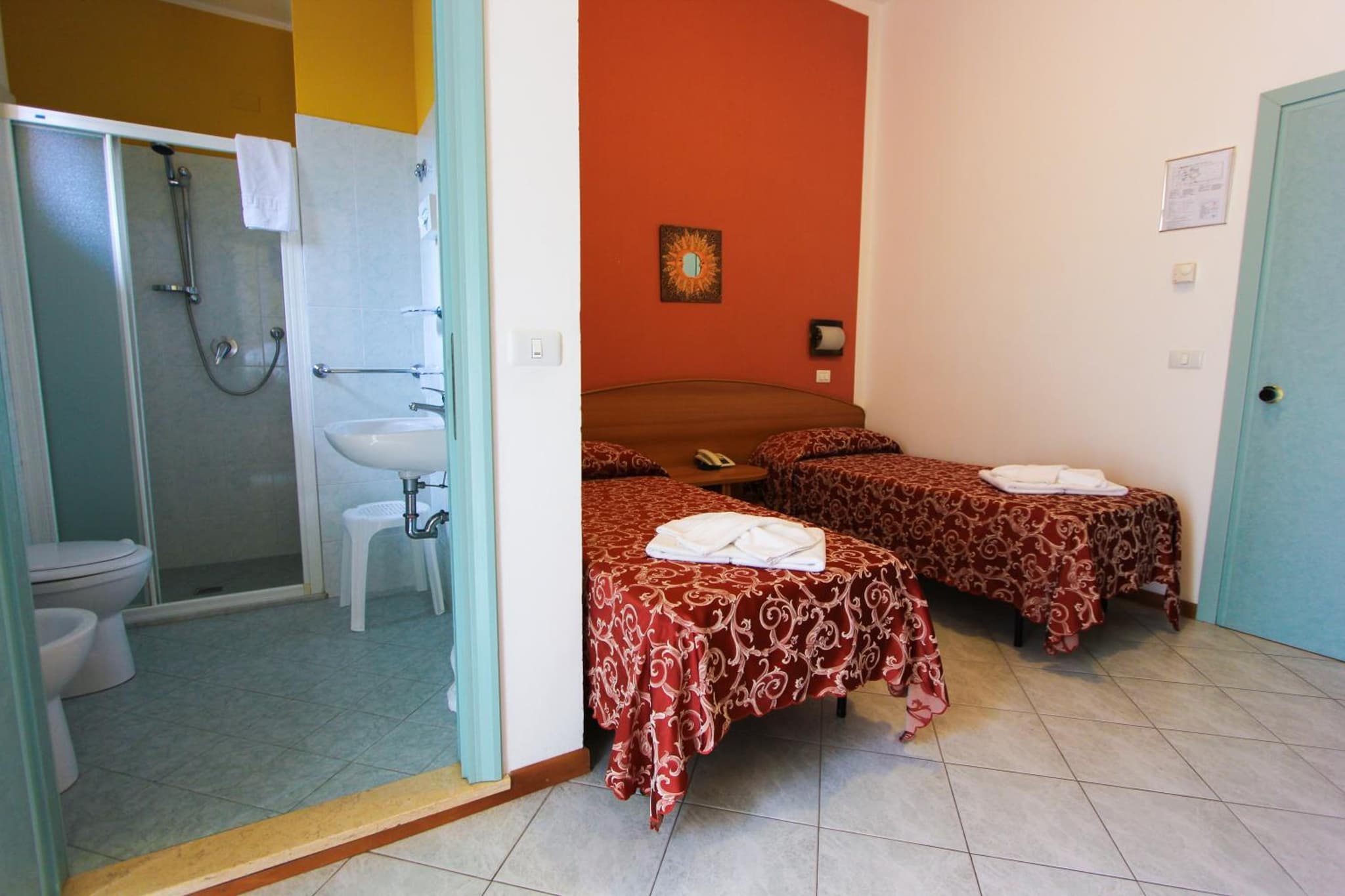 Hotel Bahama photo 2