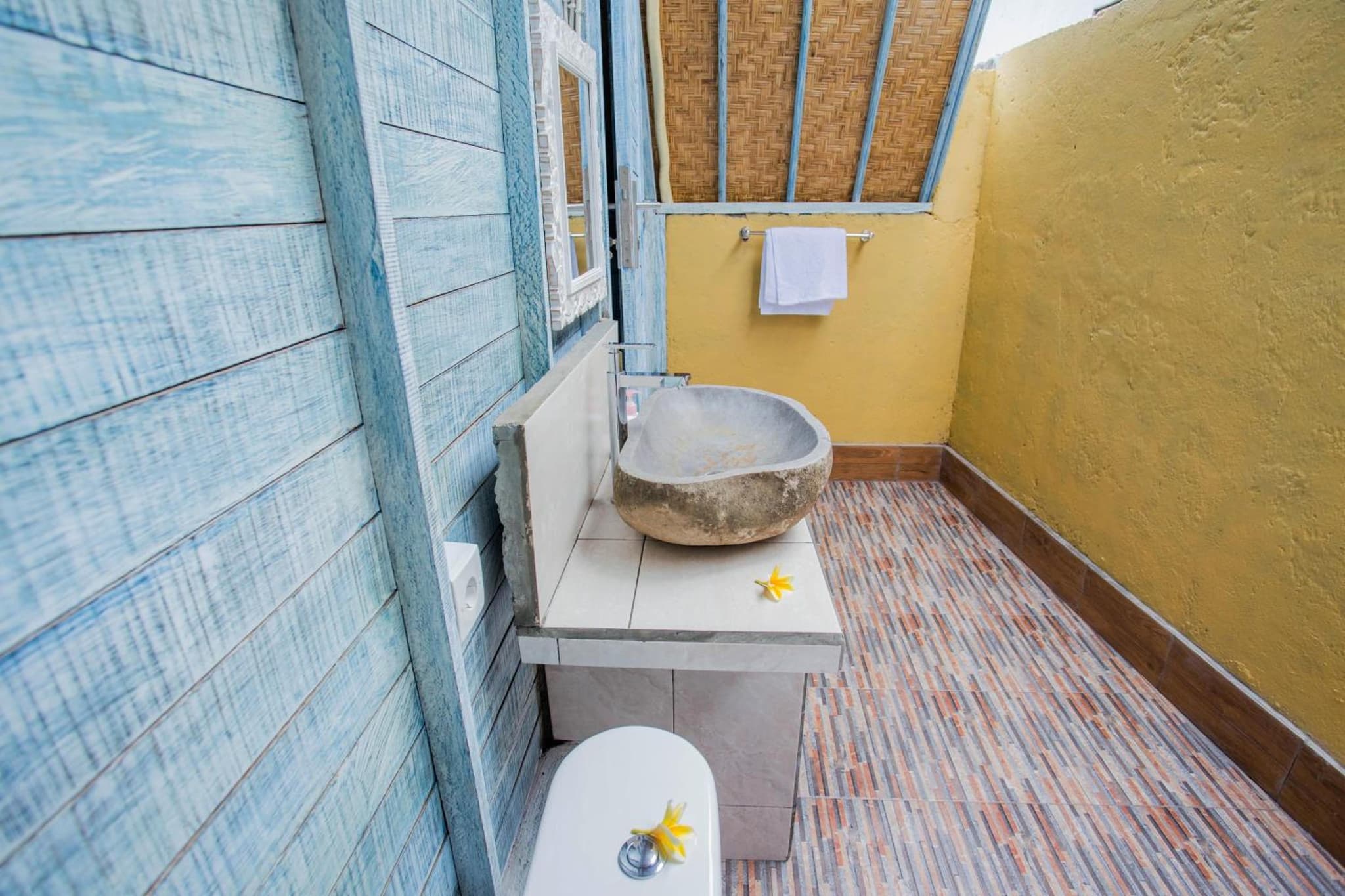 D'Yuki Huts Lembongan photo 9
