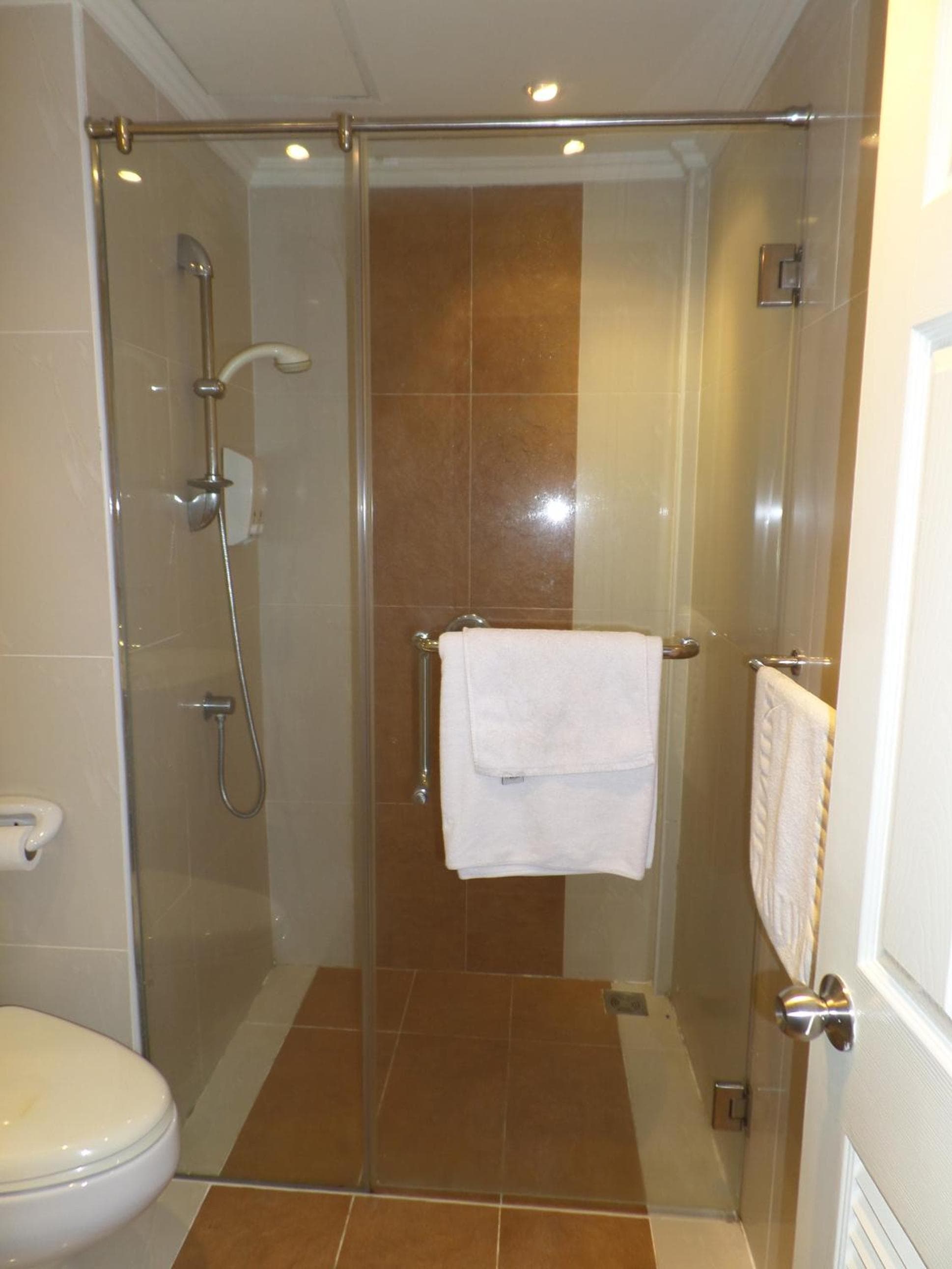 Westbury Residence photo 8