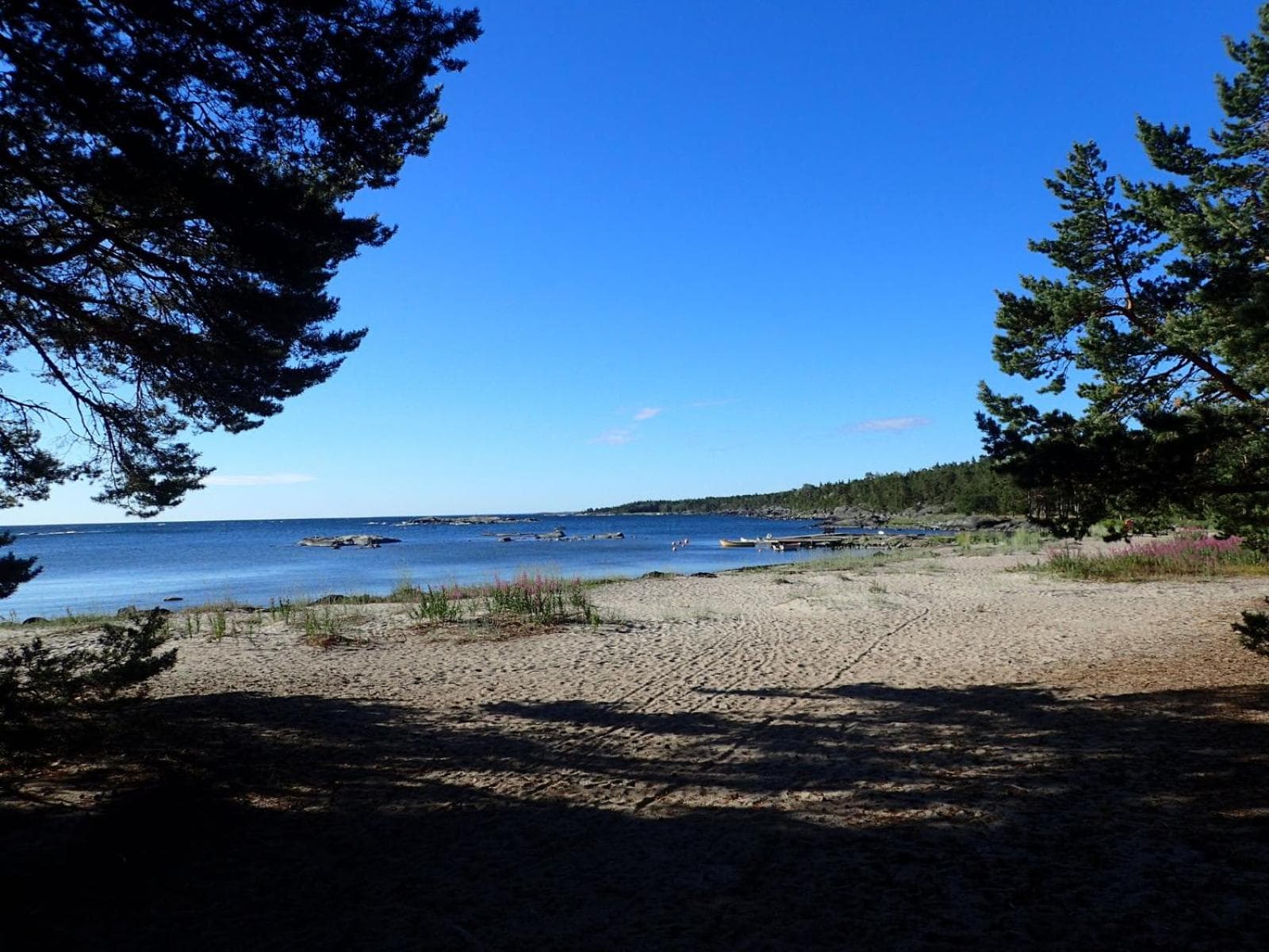 Kvarnsands Strandstugor / Kvarnsand Beach Lodges photo 9