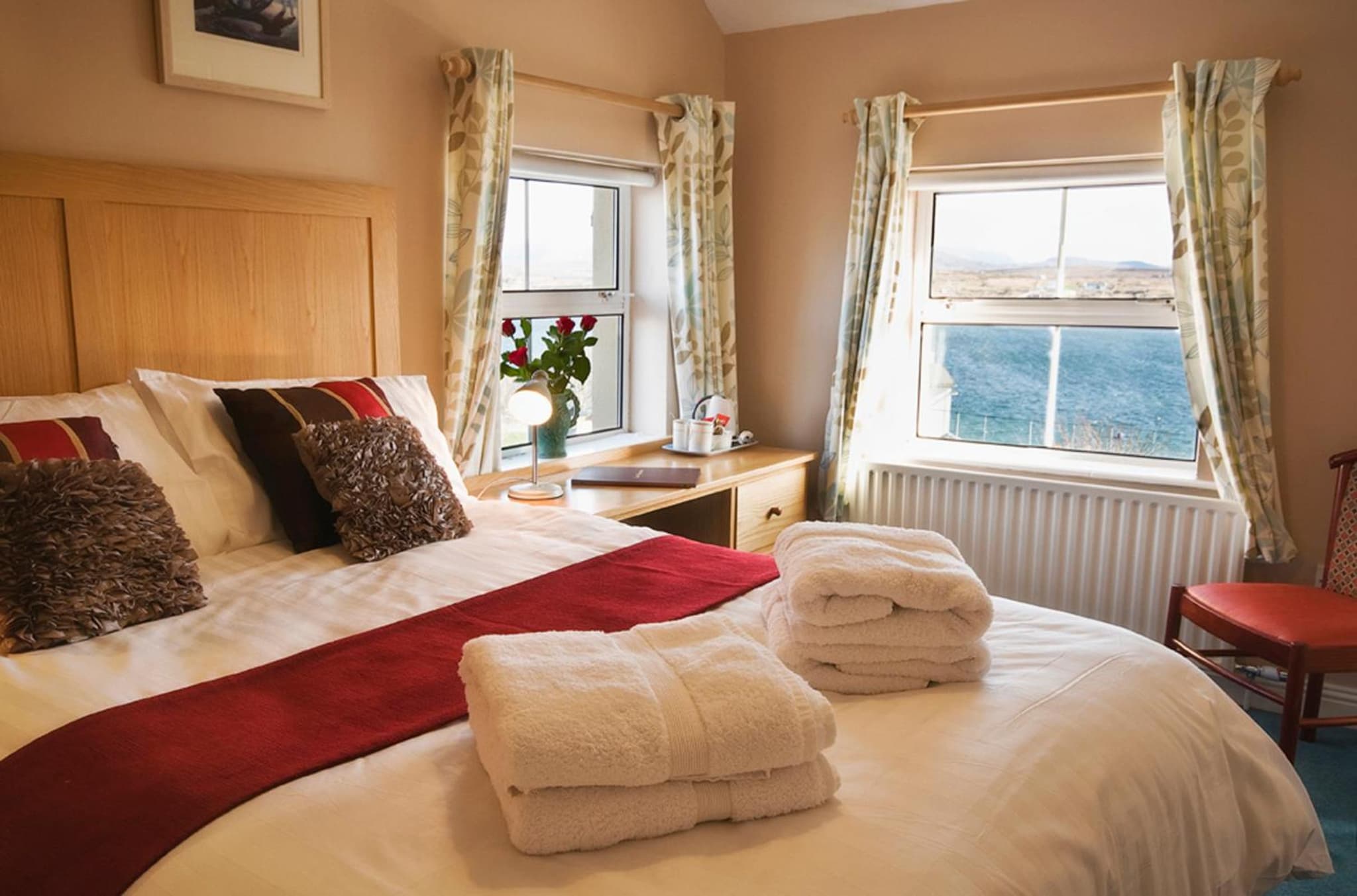 Roundstone Retreats Islandview photo 3