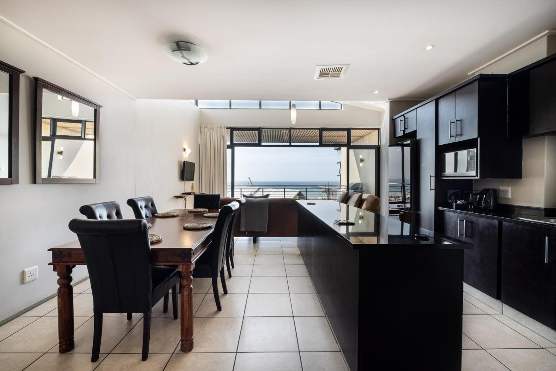 Point Waterfront Apartments photo 3