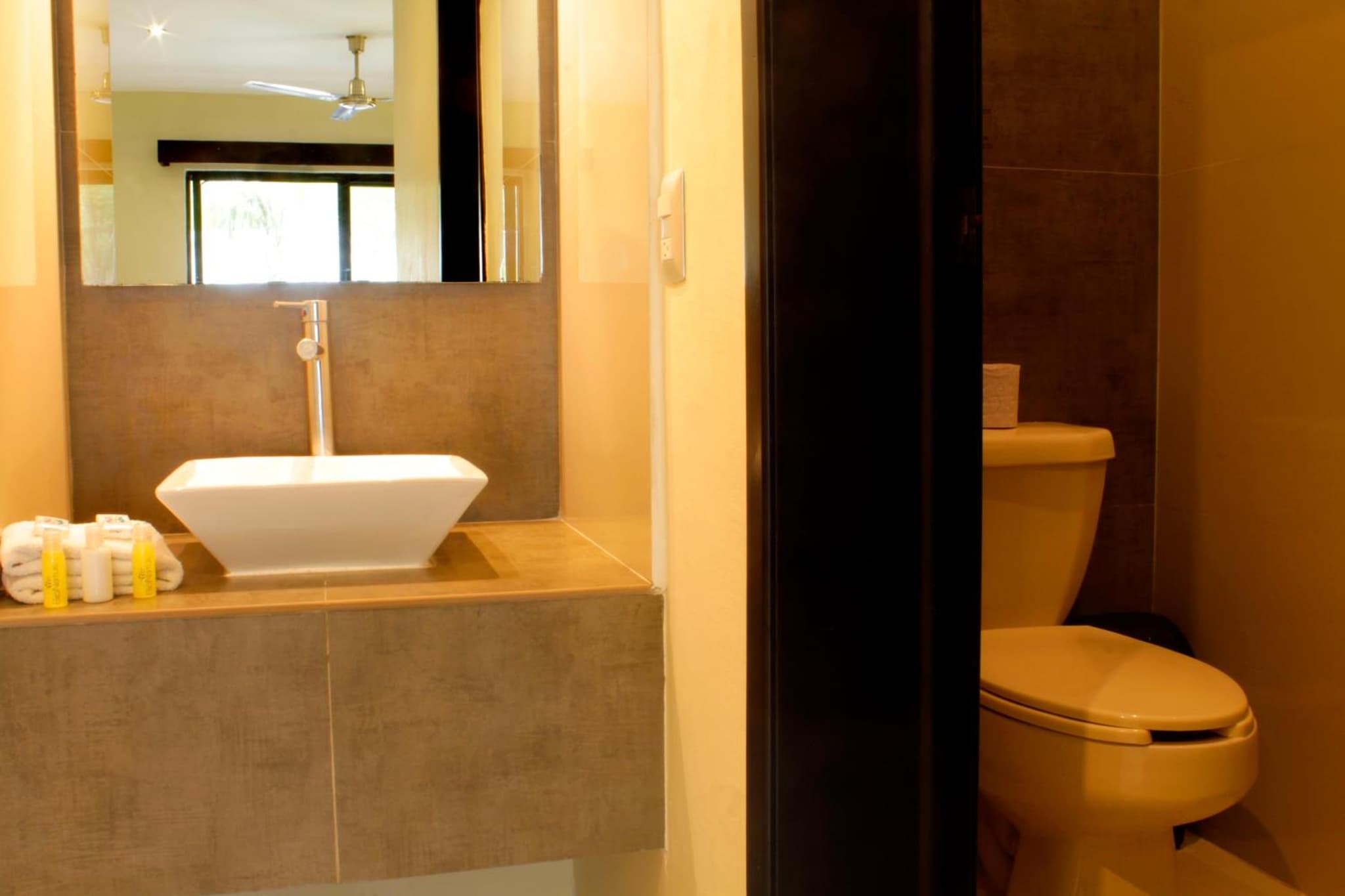Hotel Nautilus photo 3