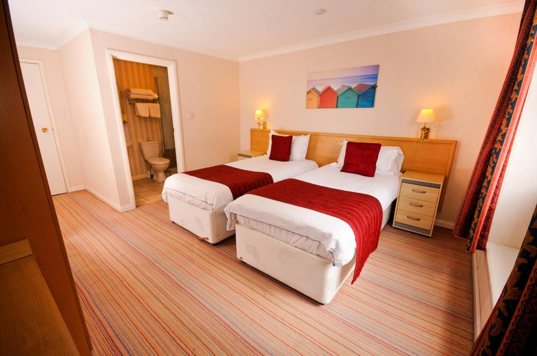 Denewood Hotel photo 7