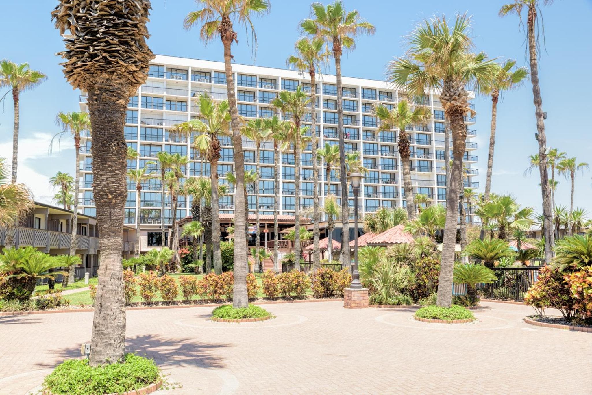 Isla Grand Beach Resort photo 3