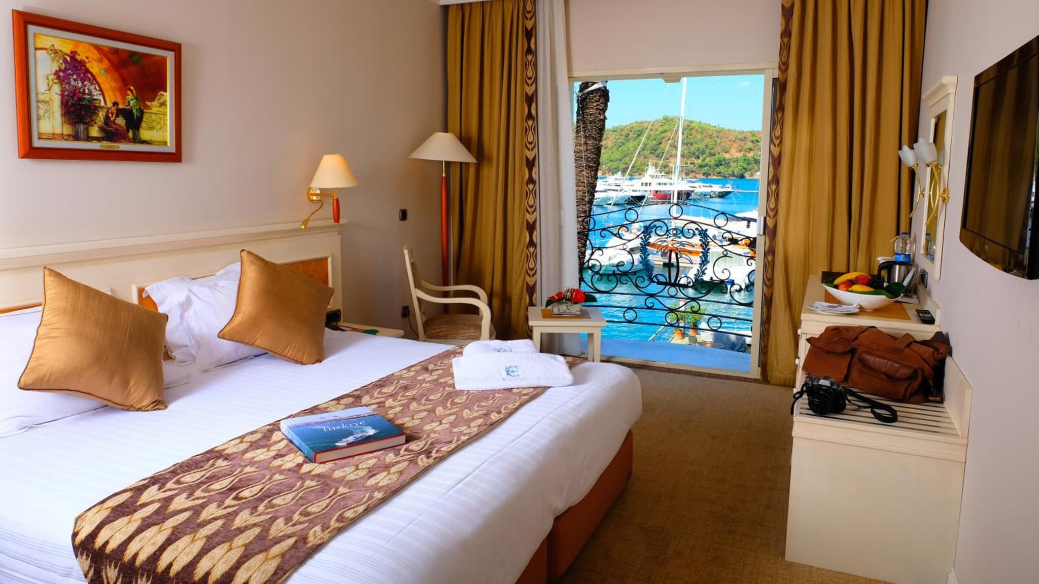 Ece Saray Marina Resort photo 3