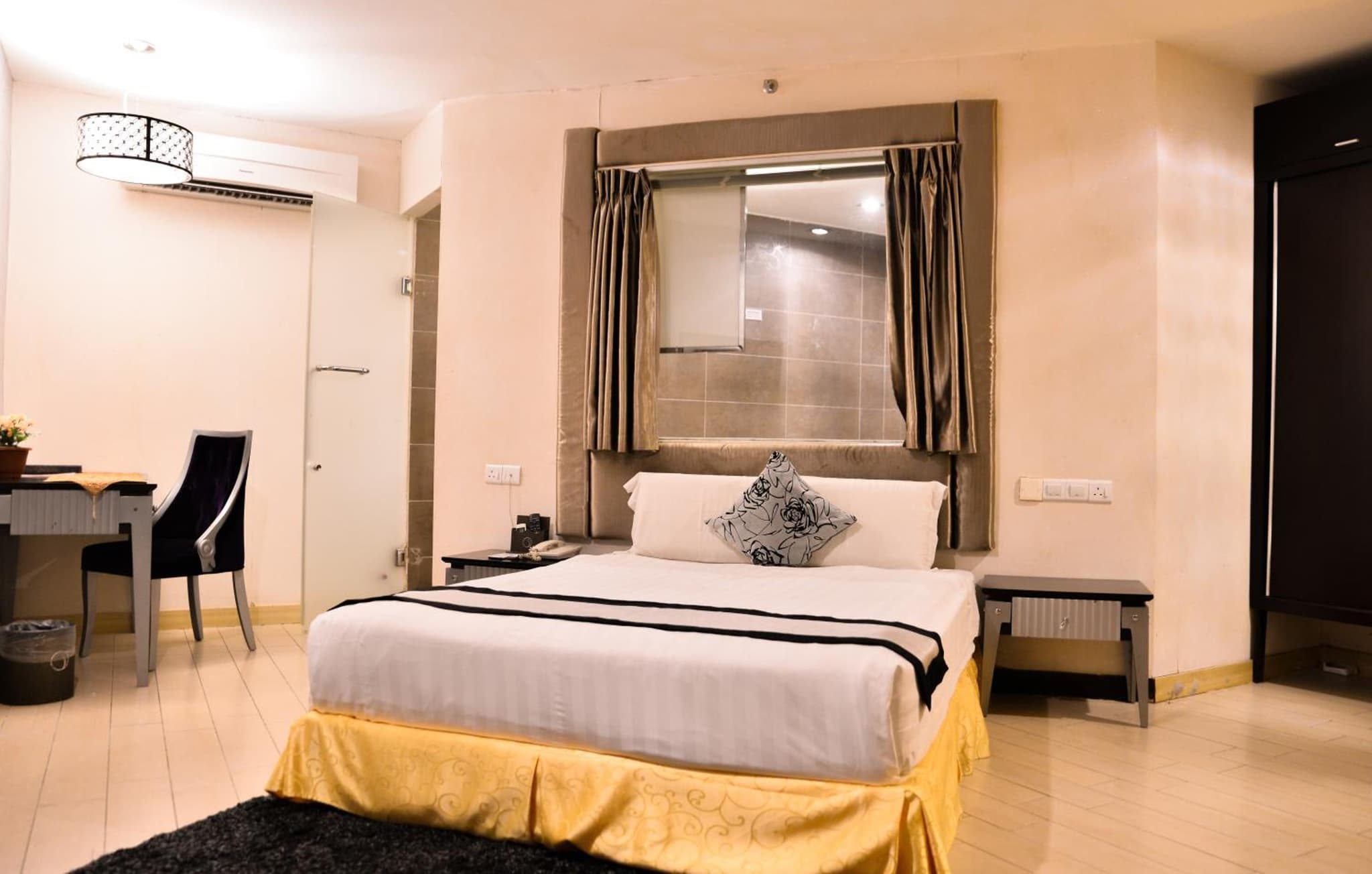 Shervinton Executive Boutique Hotel photo 4