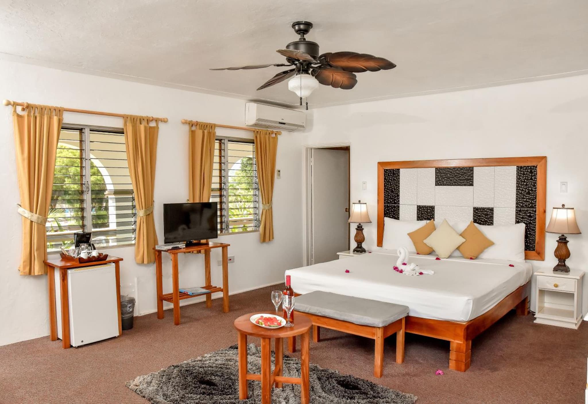 Beyond Sunset Resort & Villas photo 8