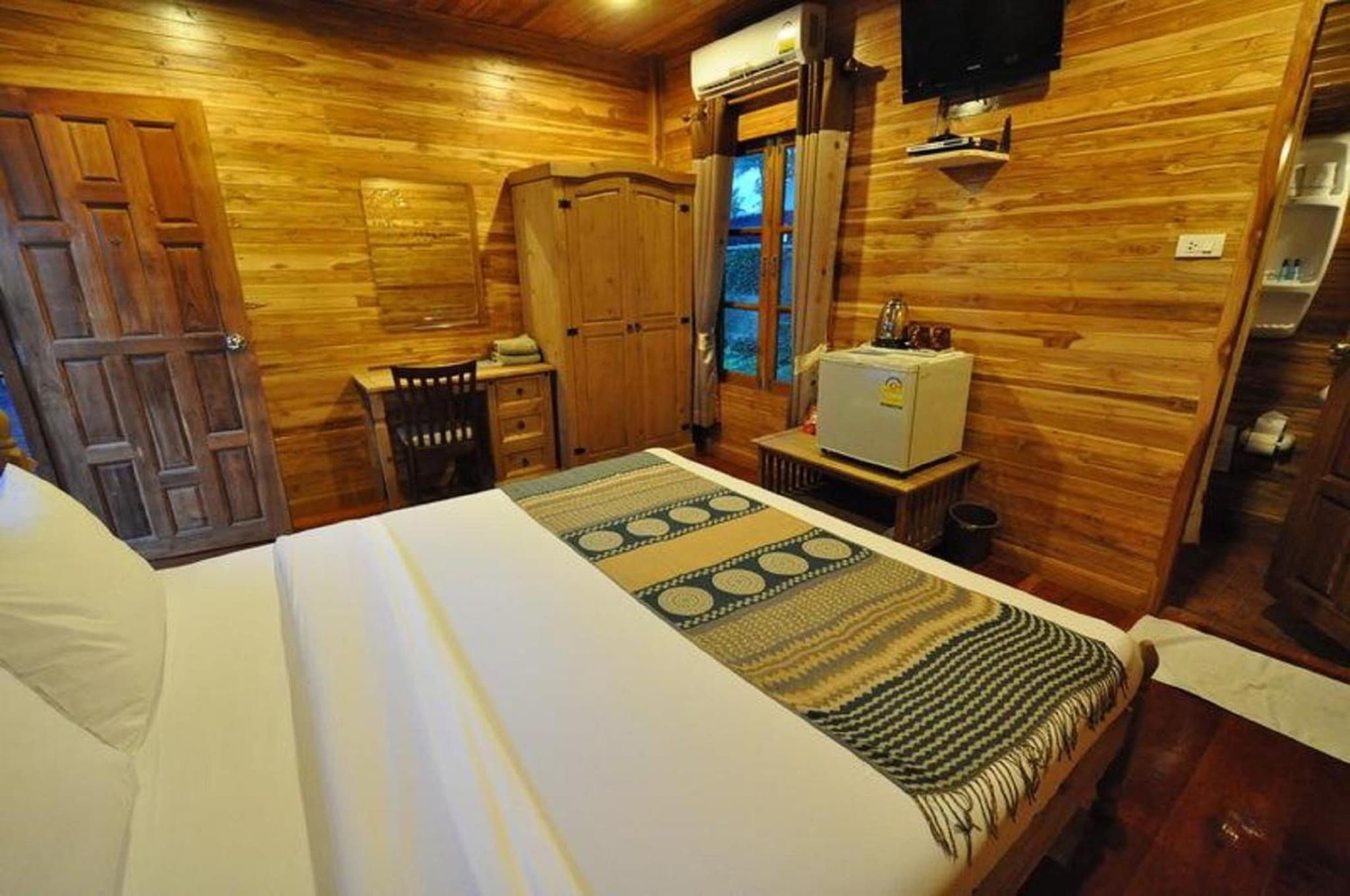 Basaya Beach Hotel & Resort photo 9
