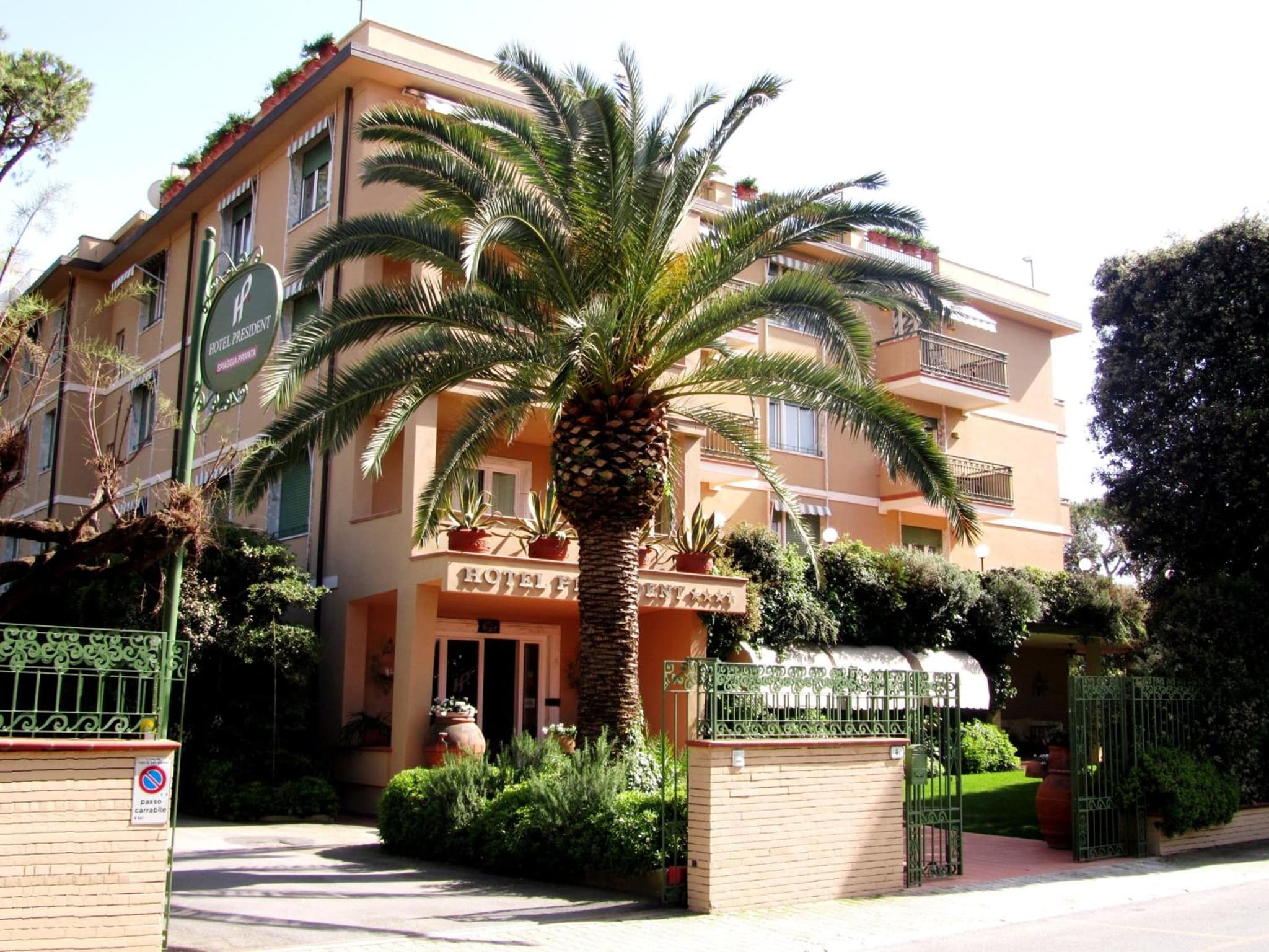 President Hotel photo 3