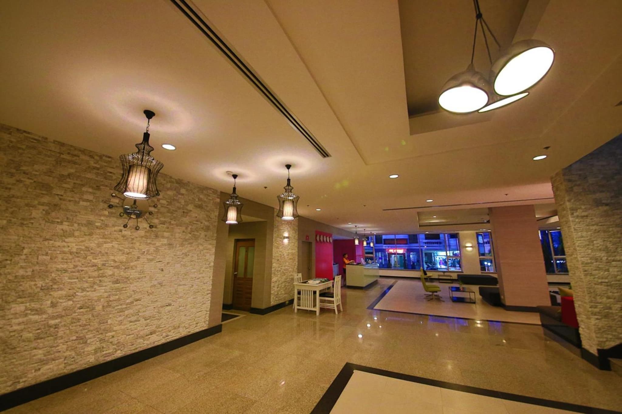 Sunshine Vista Hotel photo 2