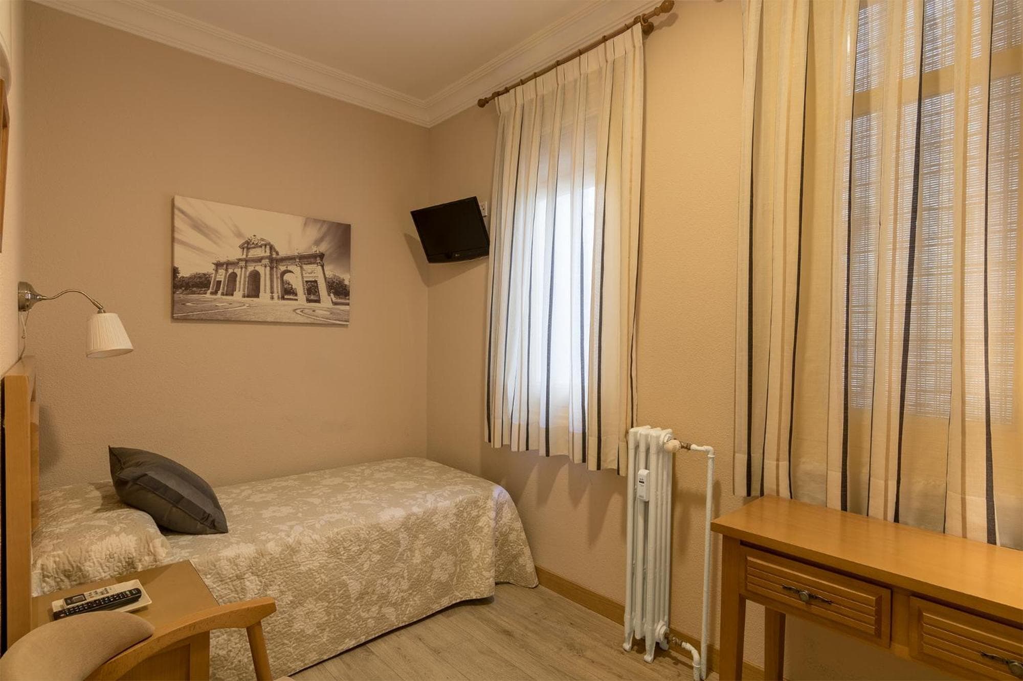 Hostal Santillan photo 4