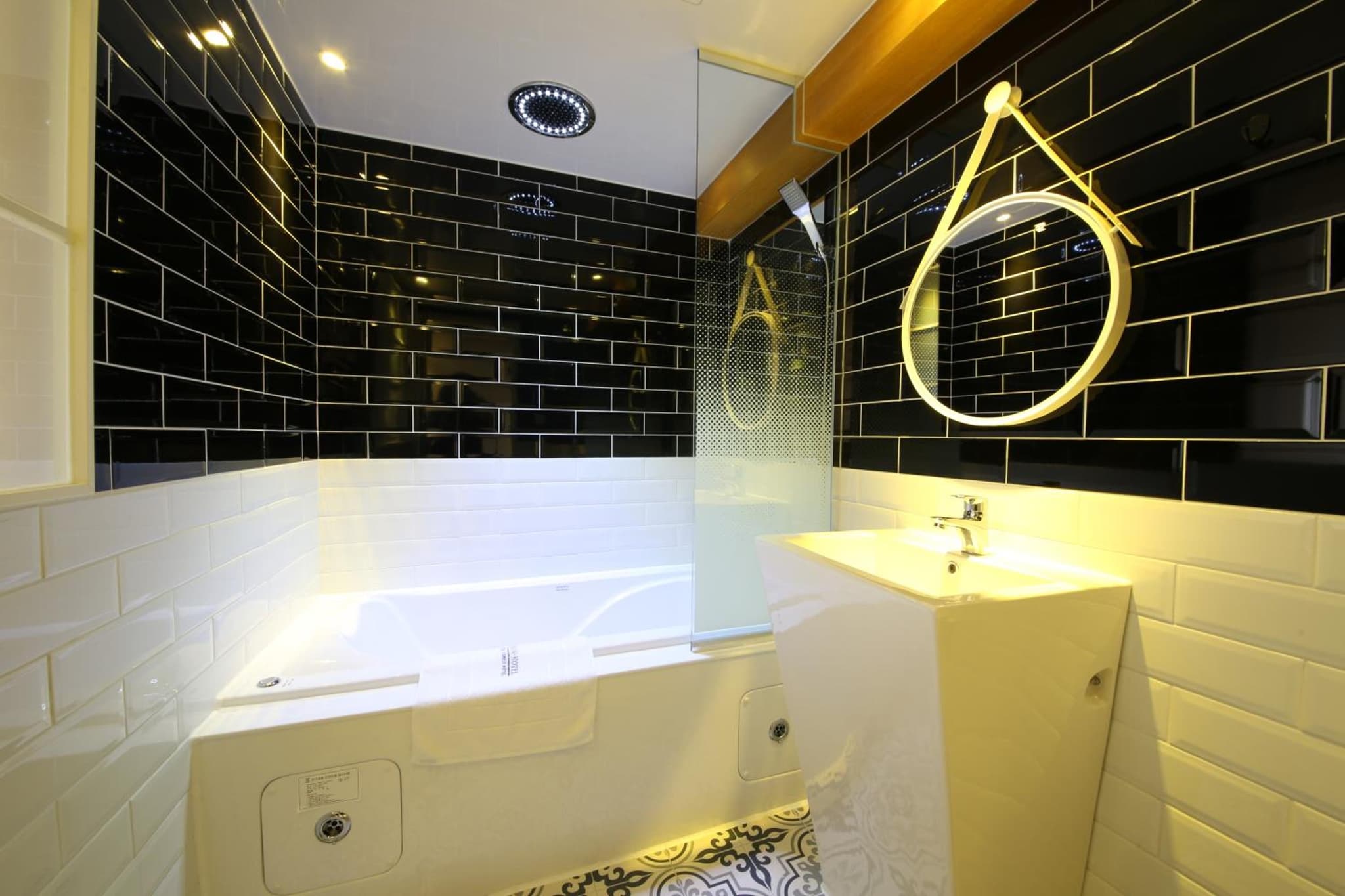 Brooks Hotel Tongyeong photo 4
